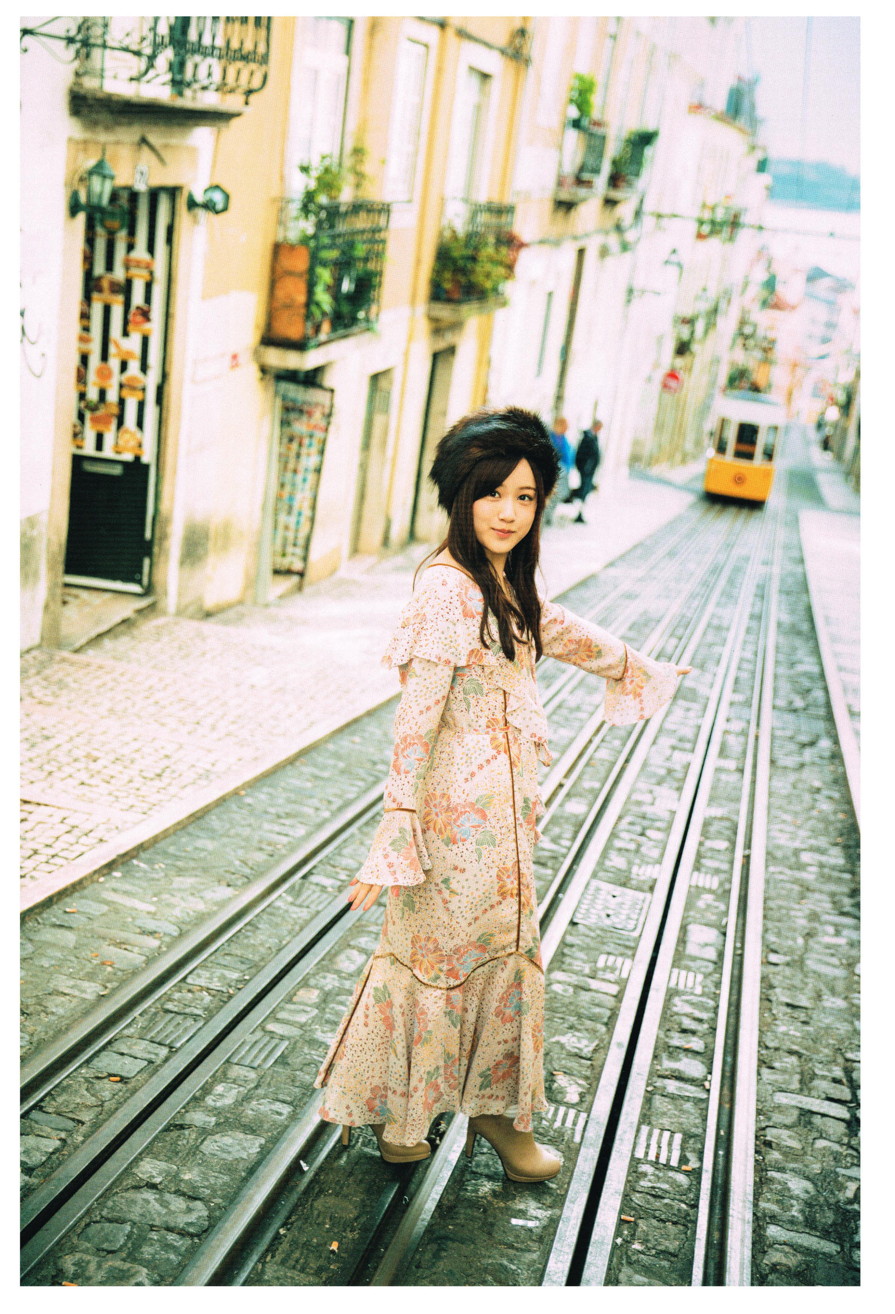 星野みなみ/星野南 1st [Itazura] [PhotoBook]