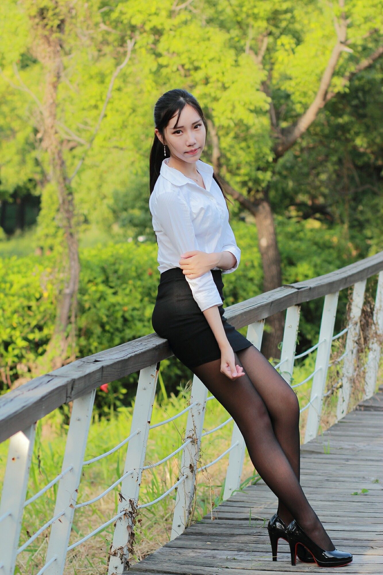[台湾正妹] 豬比《兒童美術館外拍》