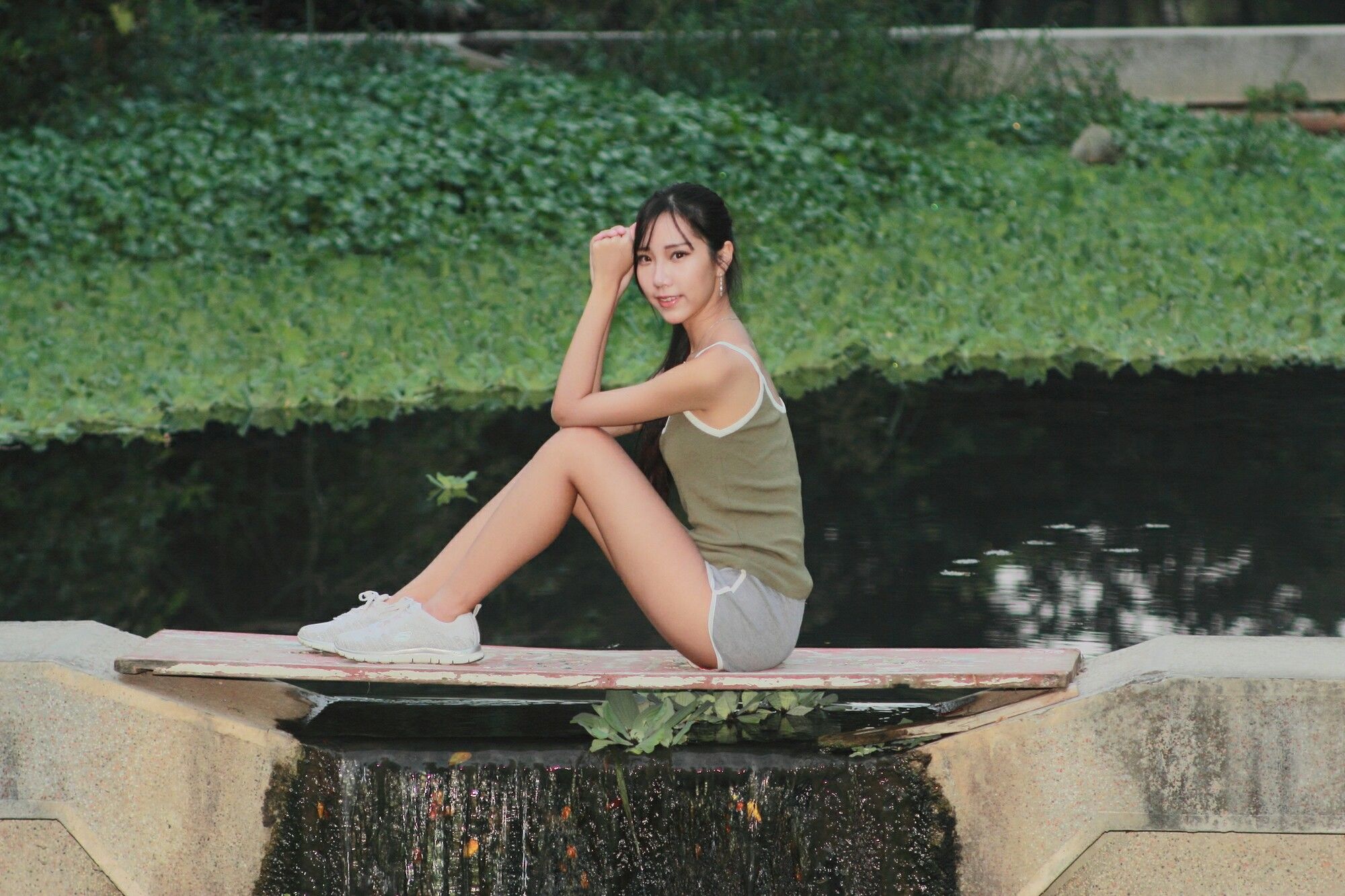 [台湾正妹] 豬比《兒童美術館外拍》