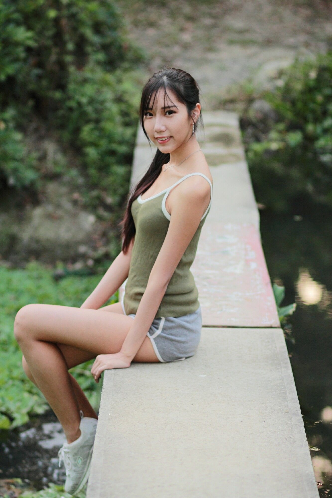 [台湾正妹] 豬比《兒童美術館外拍》