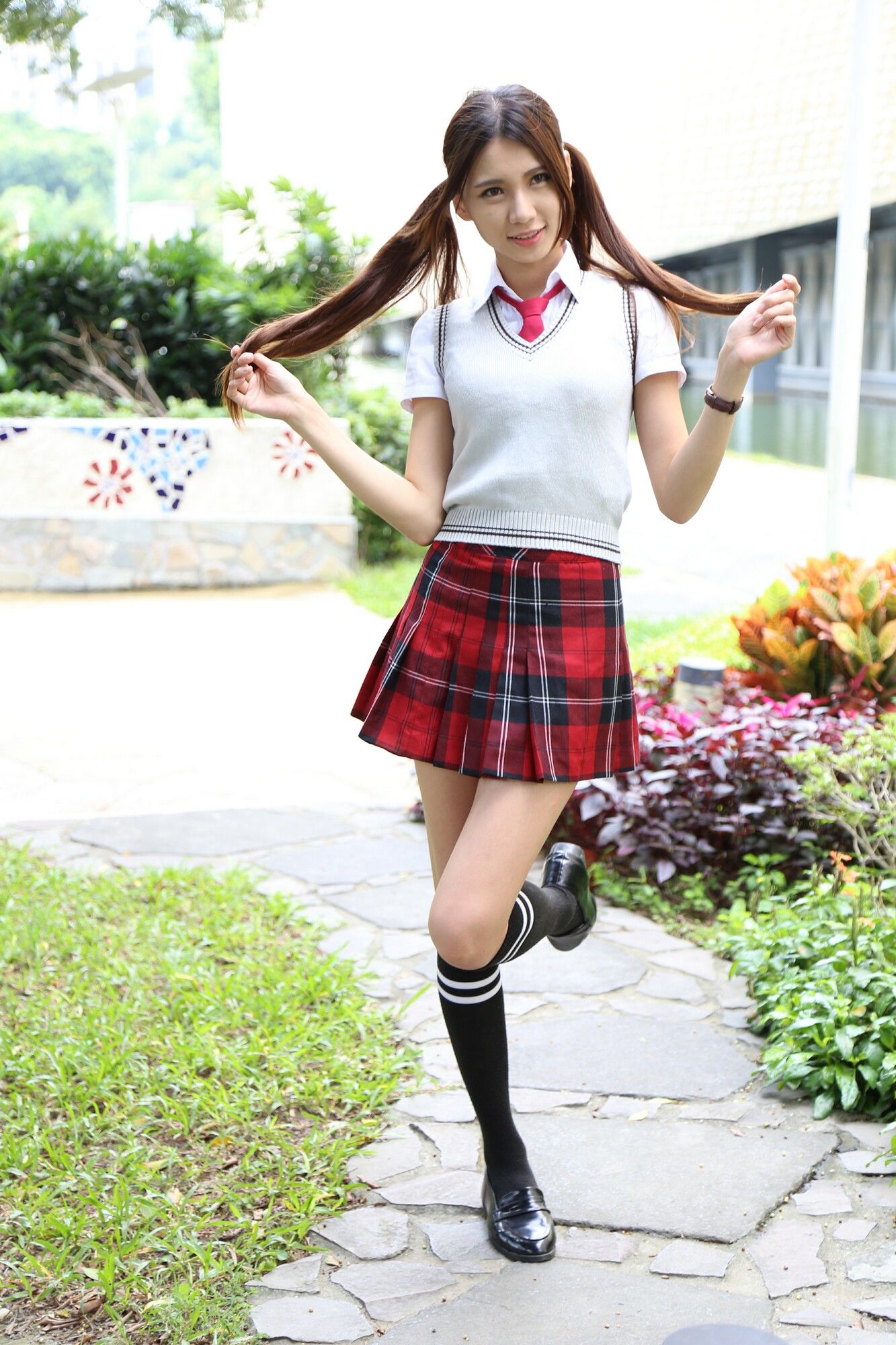 [台湾正妹] 蔡译心Candice《校服美少女》
