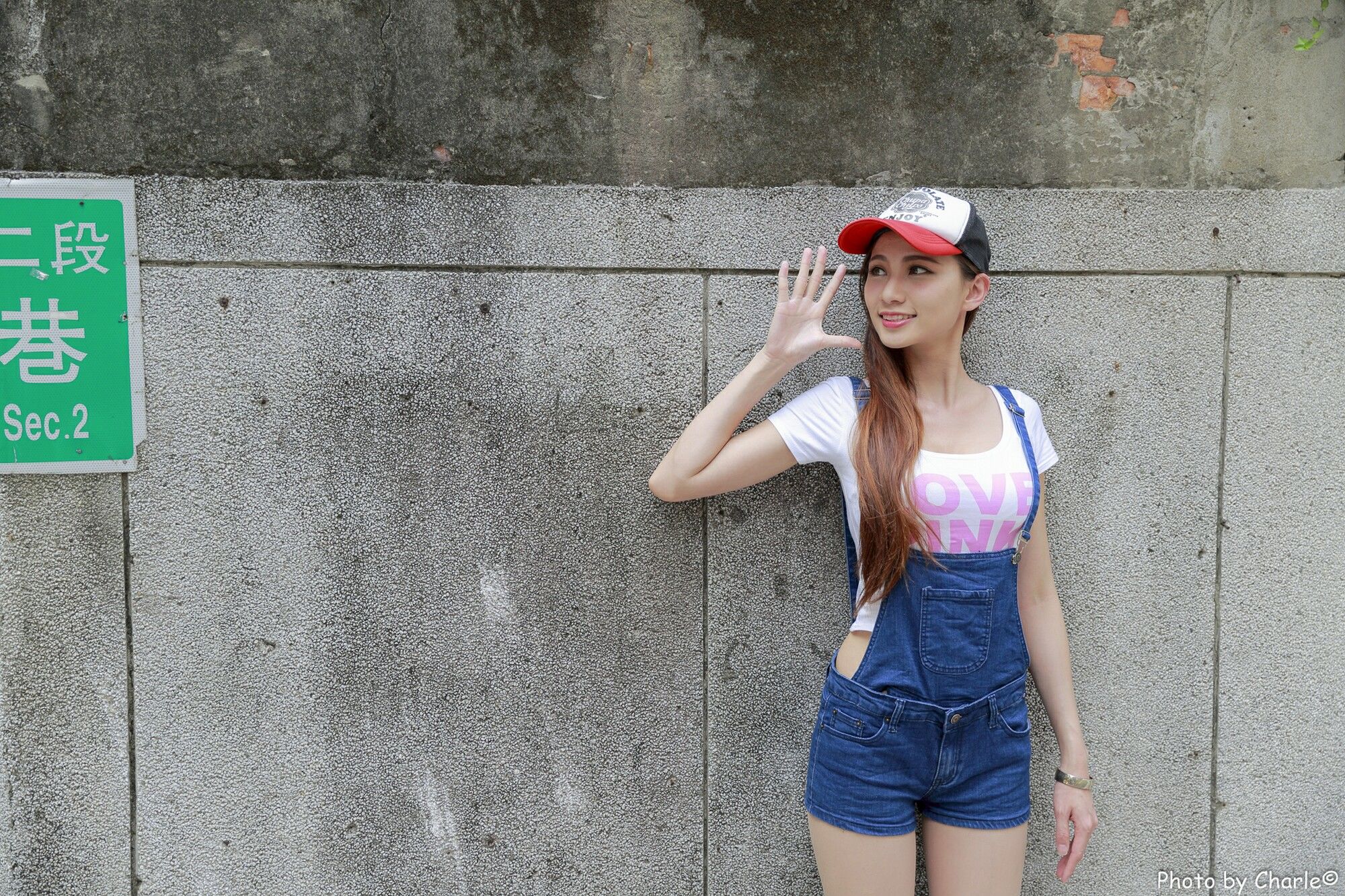 [台湾正妹] 蔡译心Candice《師範大學外拍》3套服装