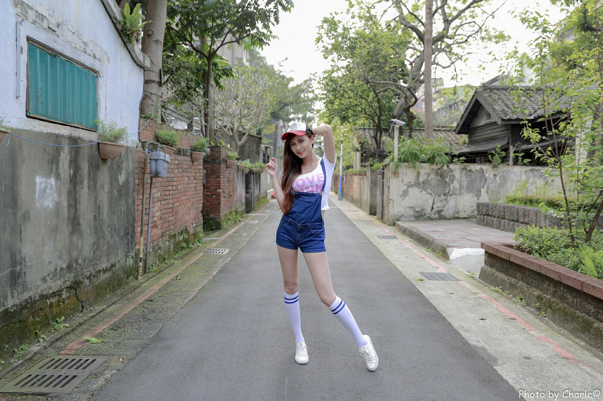 [台湾正妹] 蔡译心Candice《師範大學外拍》3套服装