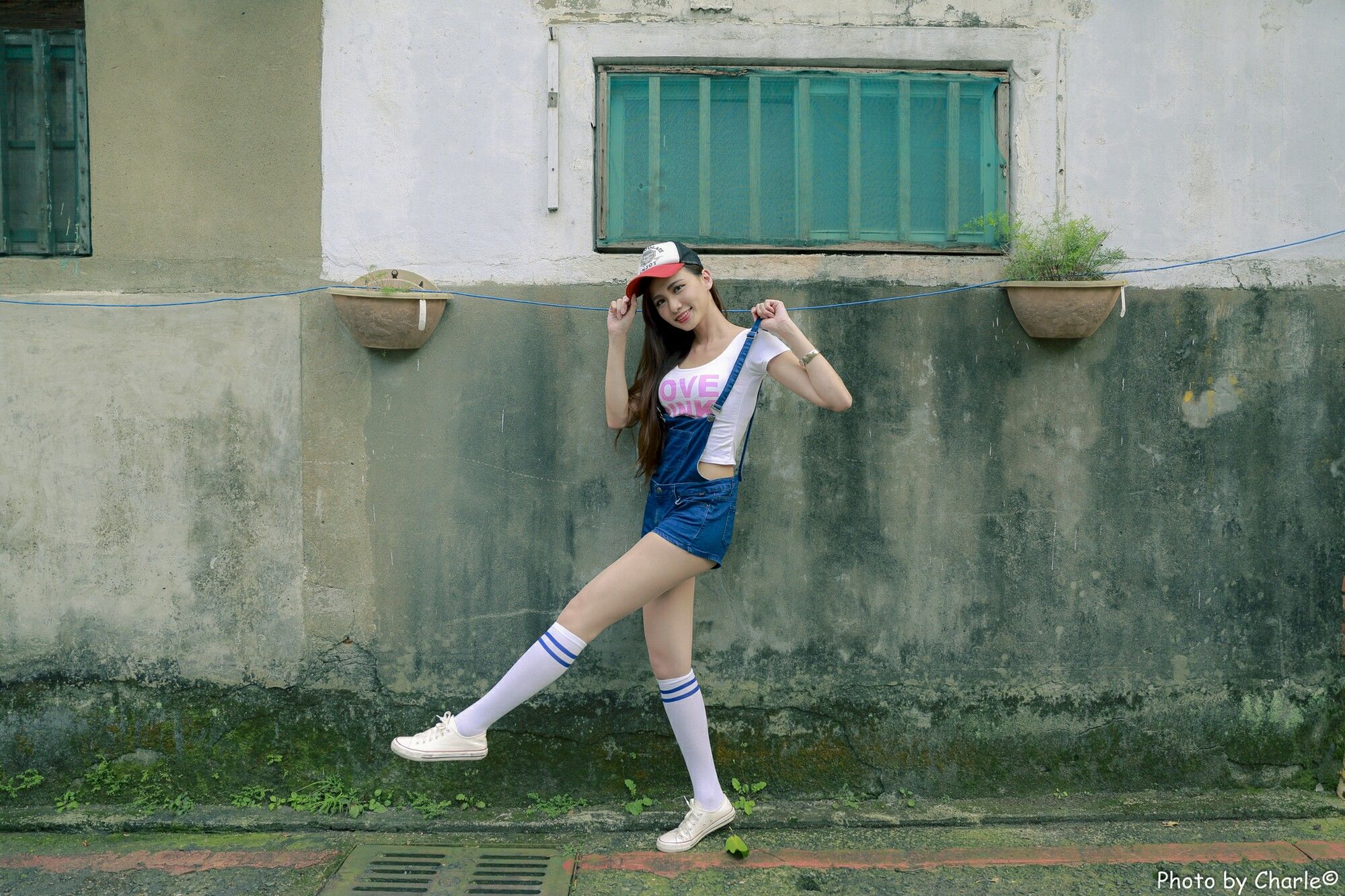 [台湾正妹] 蔡译心Candice《師範大學外拍》3套服装