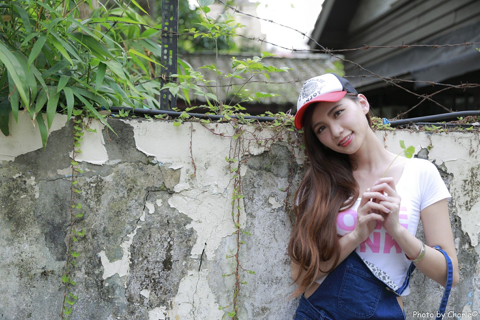 [台湾正妹] 蔡译心Candice《師範大學外拍》3套服装