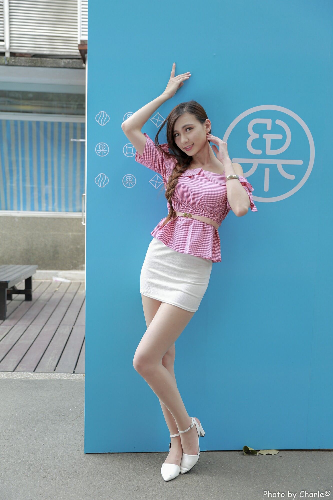 [台湾正妹] 蔡译心Candice《師範大學外拍》3套服装