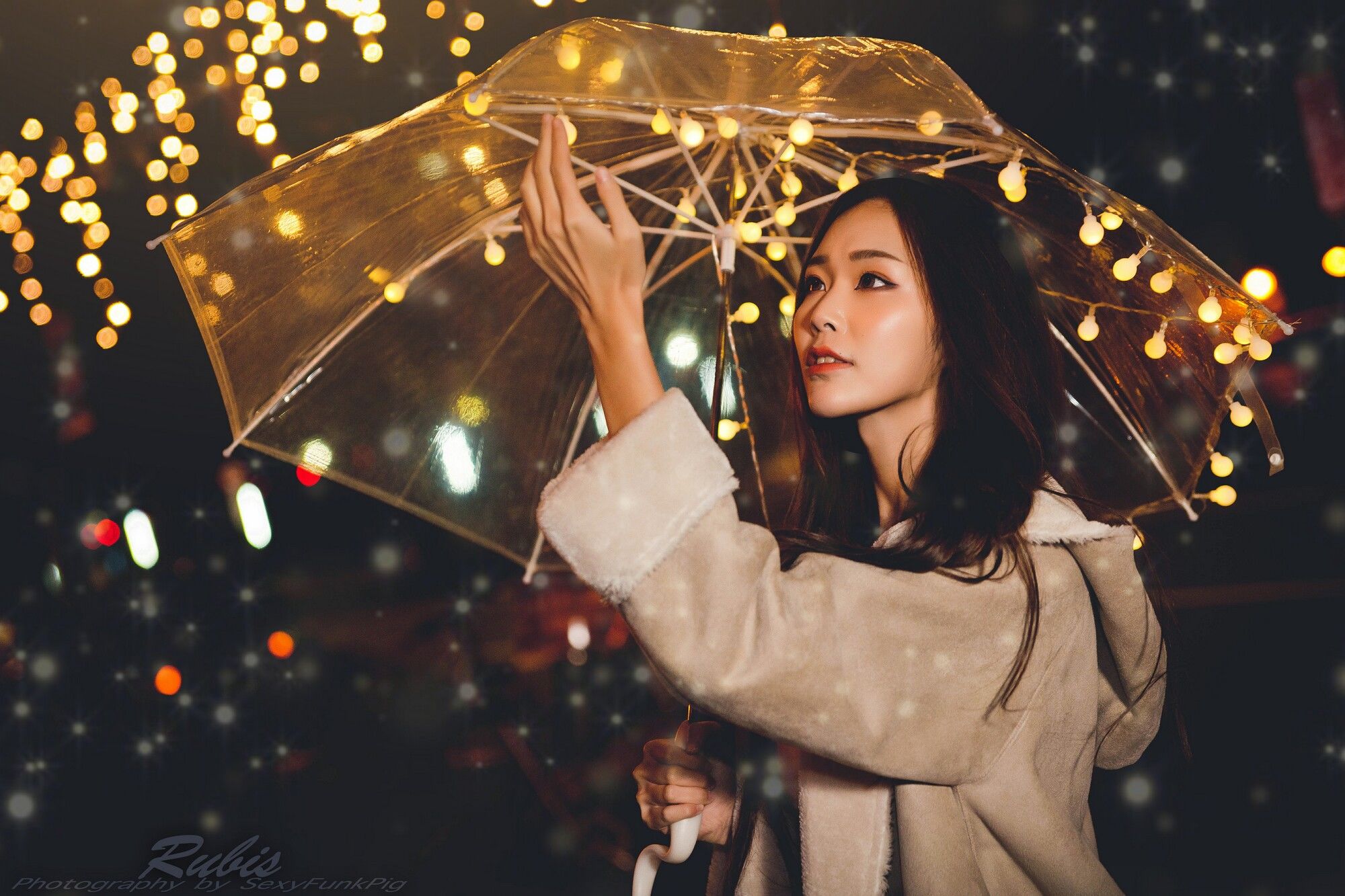 [台湾正妹] 黄上晏Rubis 新北耶誕城夜拍