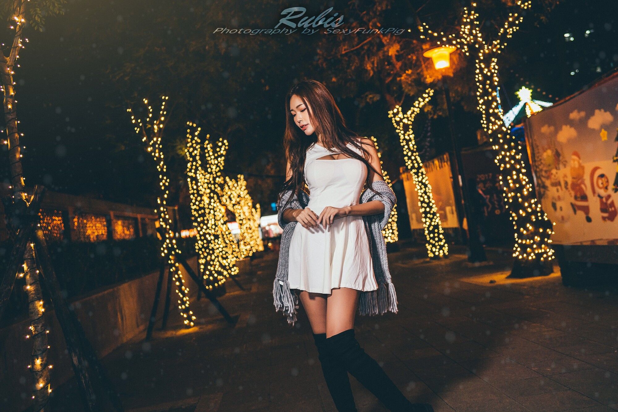 [台湾正妹] 黄上晏Rubis 新北耶誕城夜拍