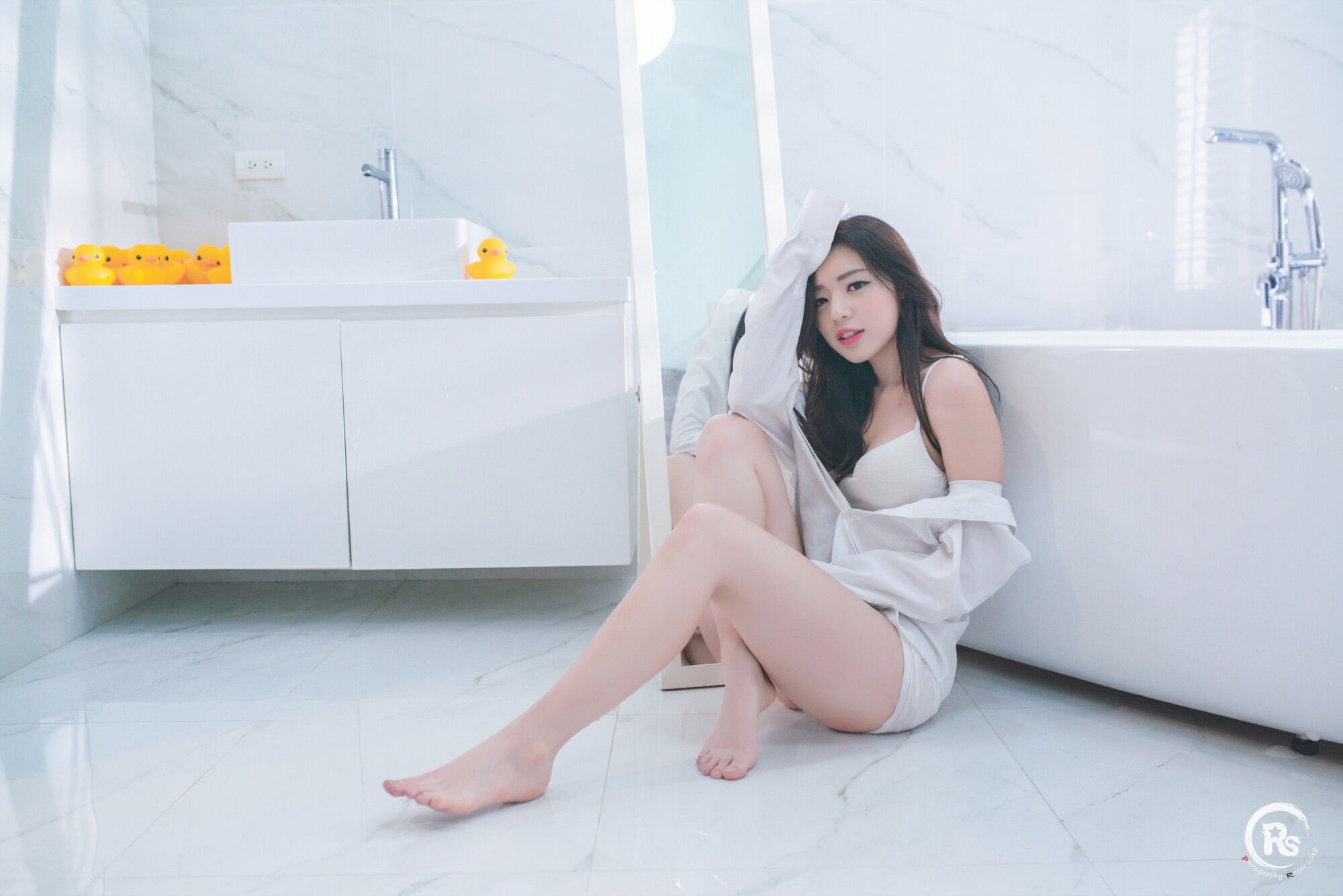 [台湾网红美女] 谢立琪《谢雨琪の護士》