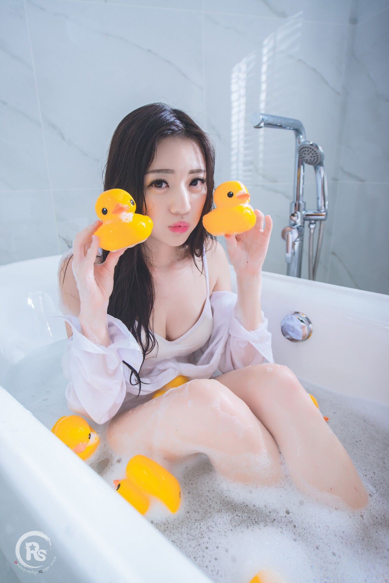[台湾网红美女] 谢立琪《谢雨琪の護士》