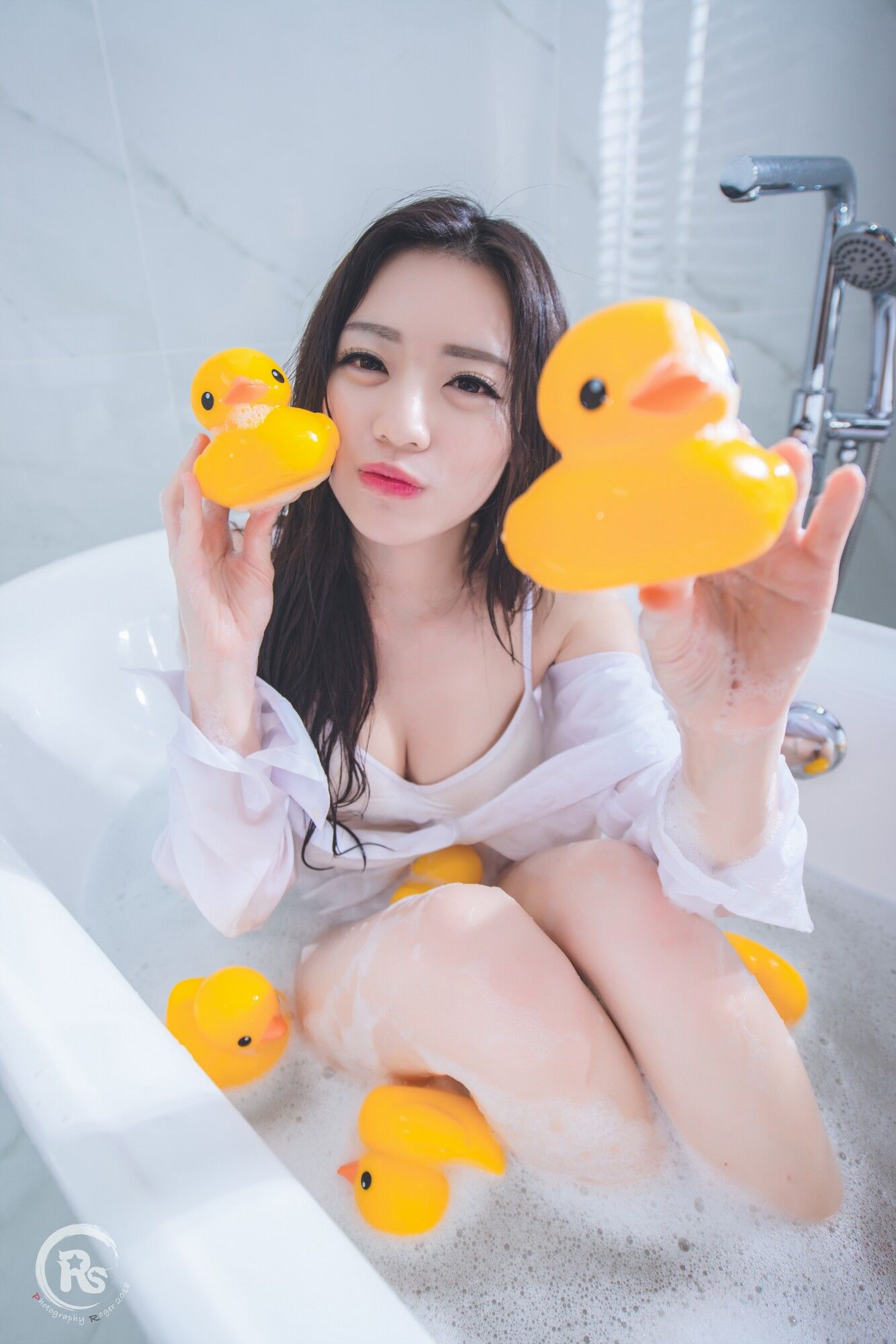 [台湾网红美女] 谢立琪《谢雨琪の護士》