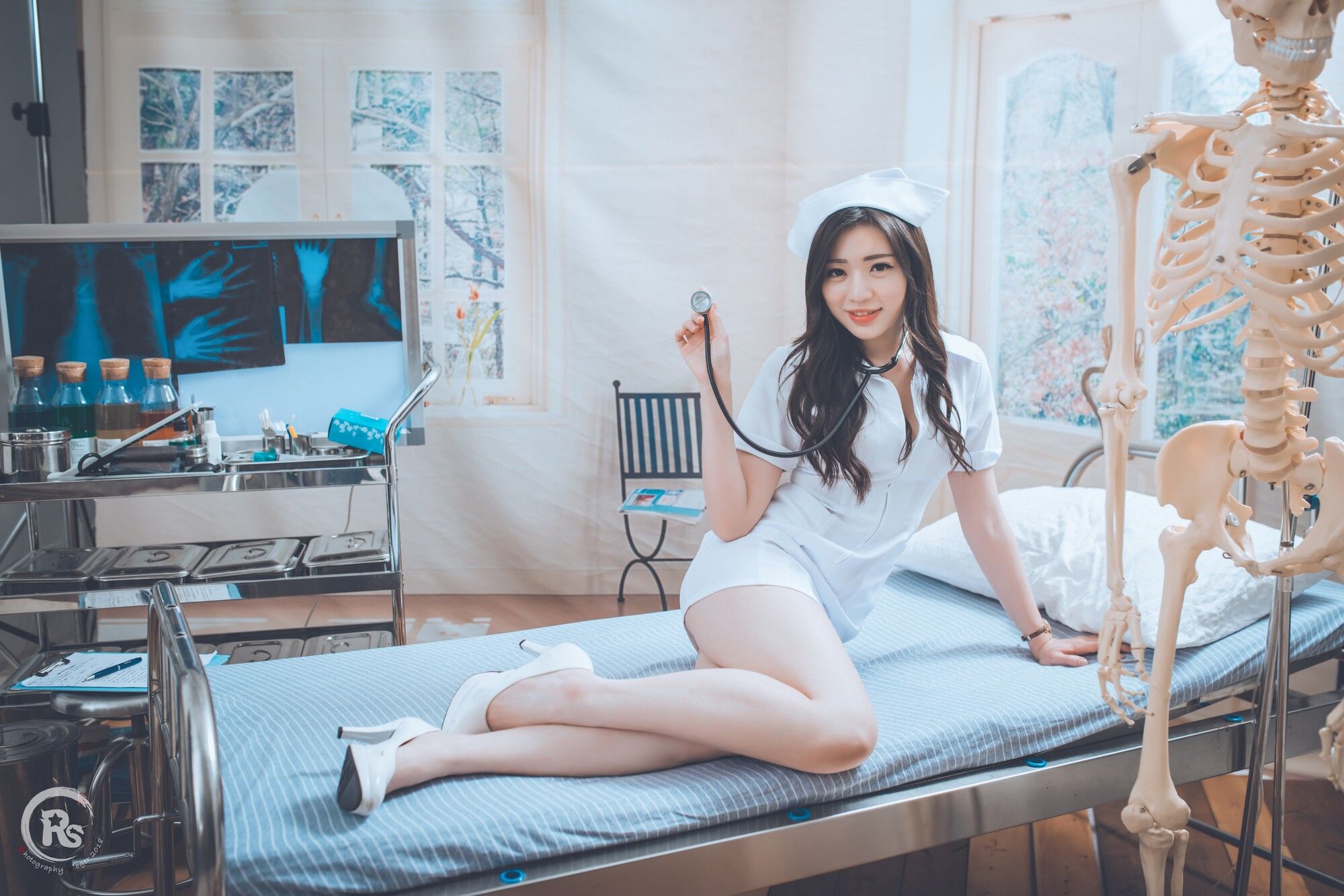 [台湾网红美女] 谢立琪《谢雨琪の護士》