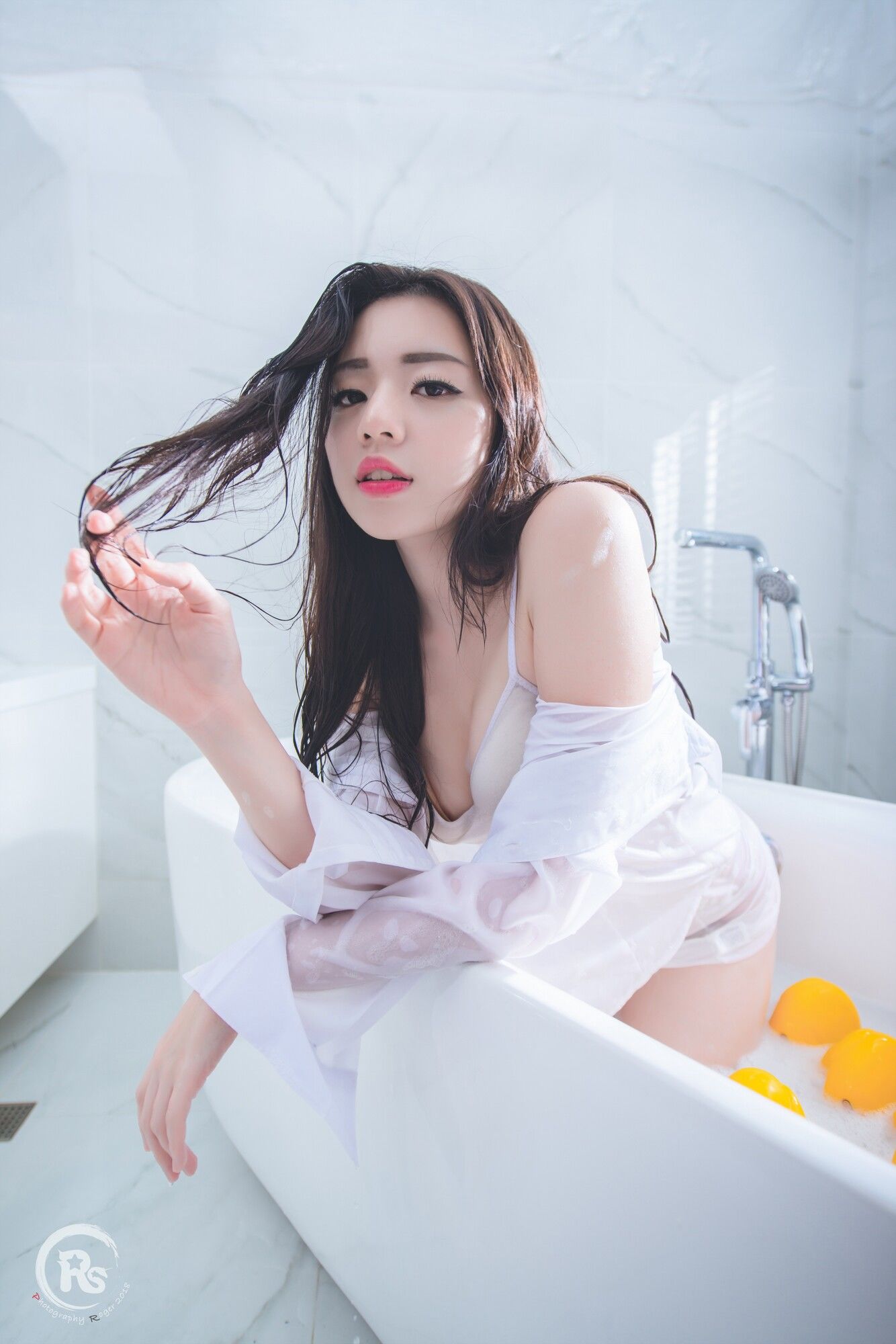 [台湾网红美女] 谢立琪《谢雨琪の護士》