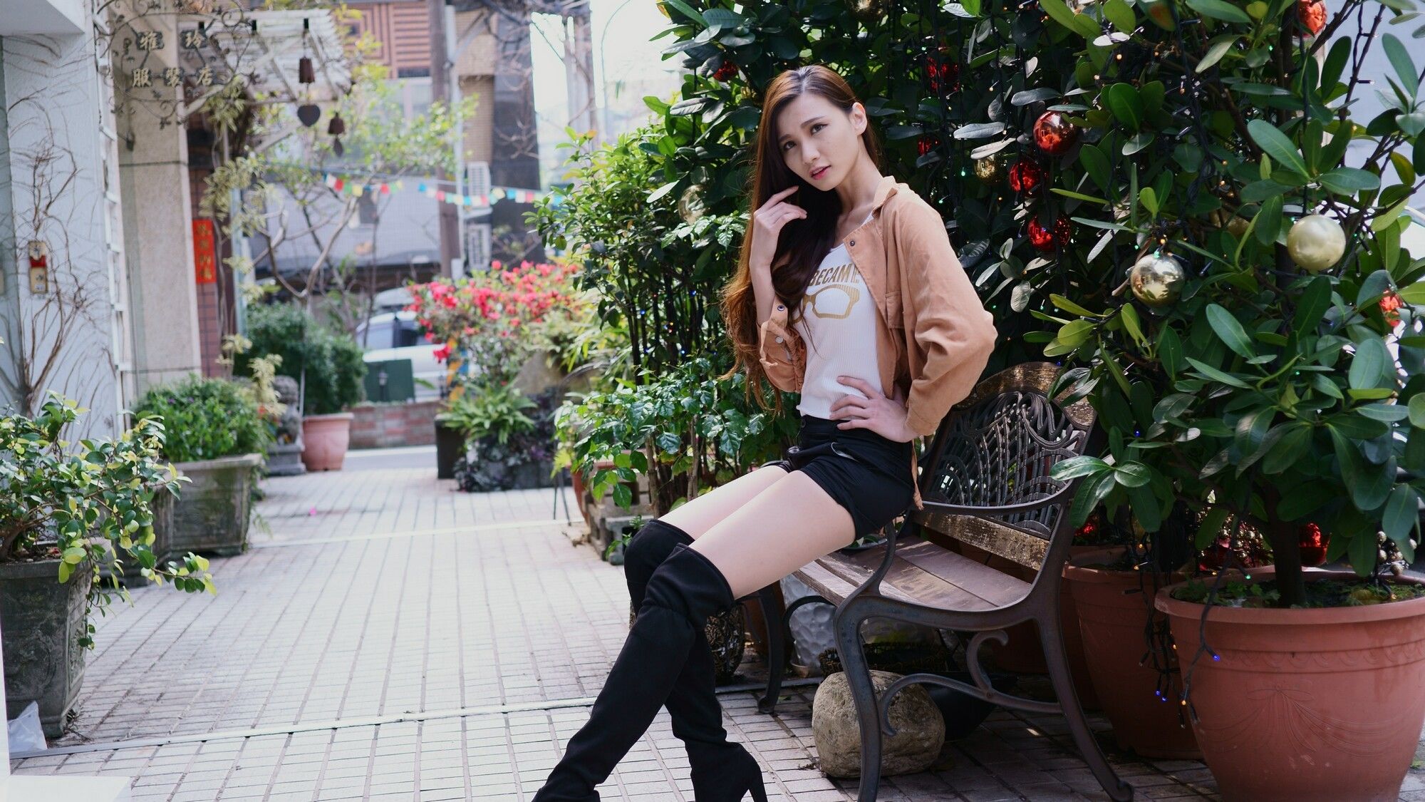 [台湾网红美女] 蔡译心 - 外拍6套服装合集