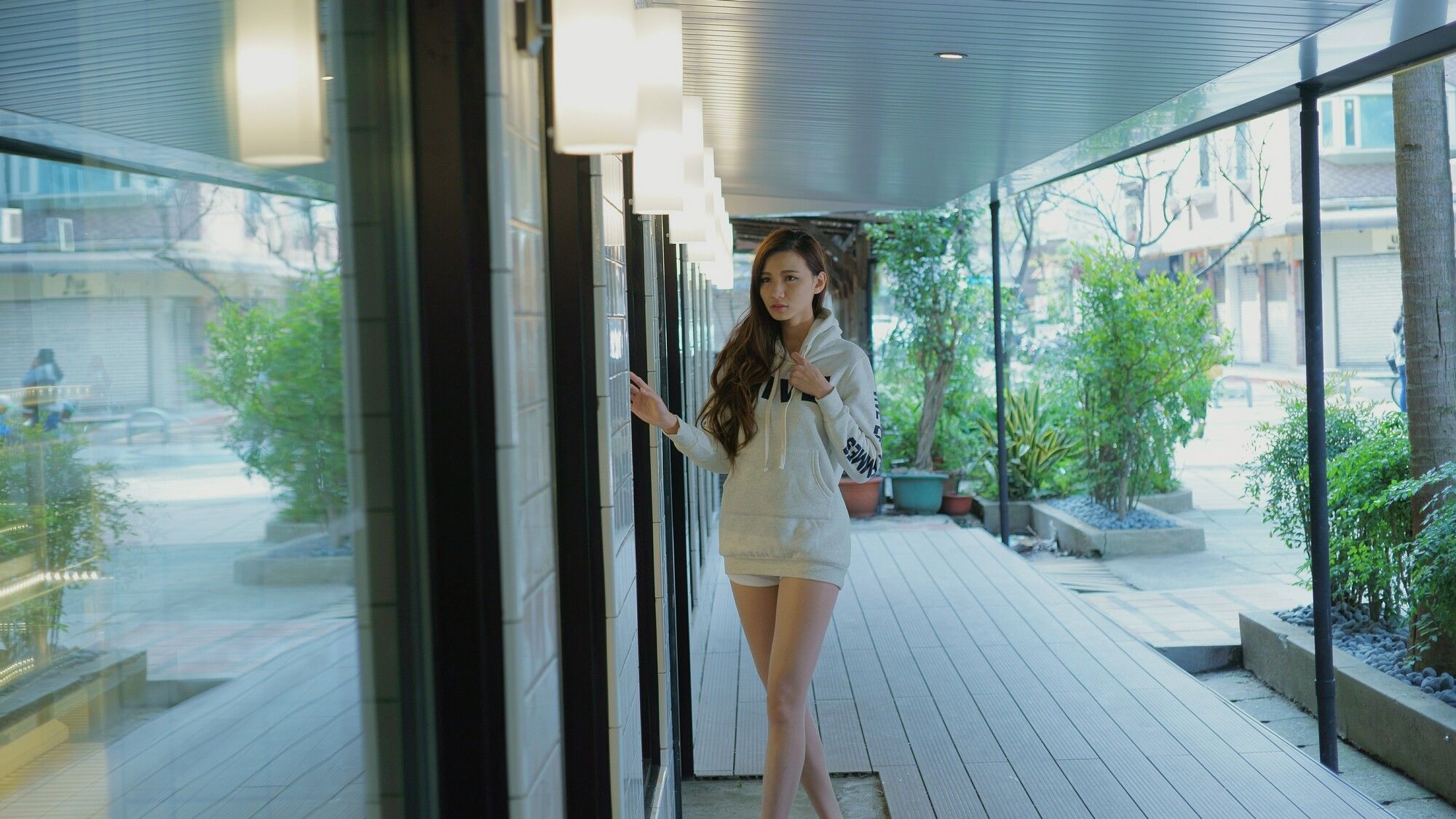 [台湾网红美女] 蔡译心 - 外拍6套服装合集