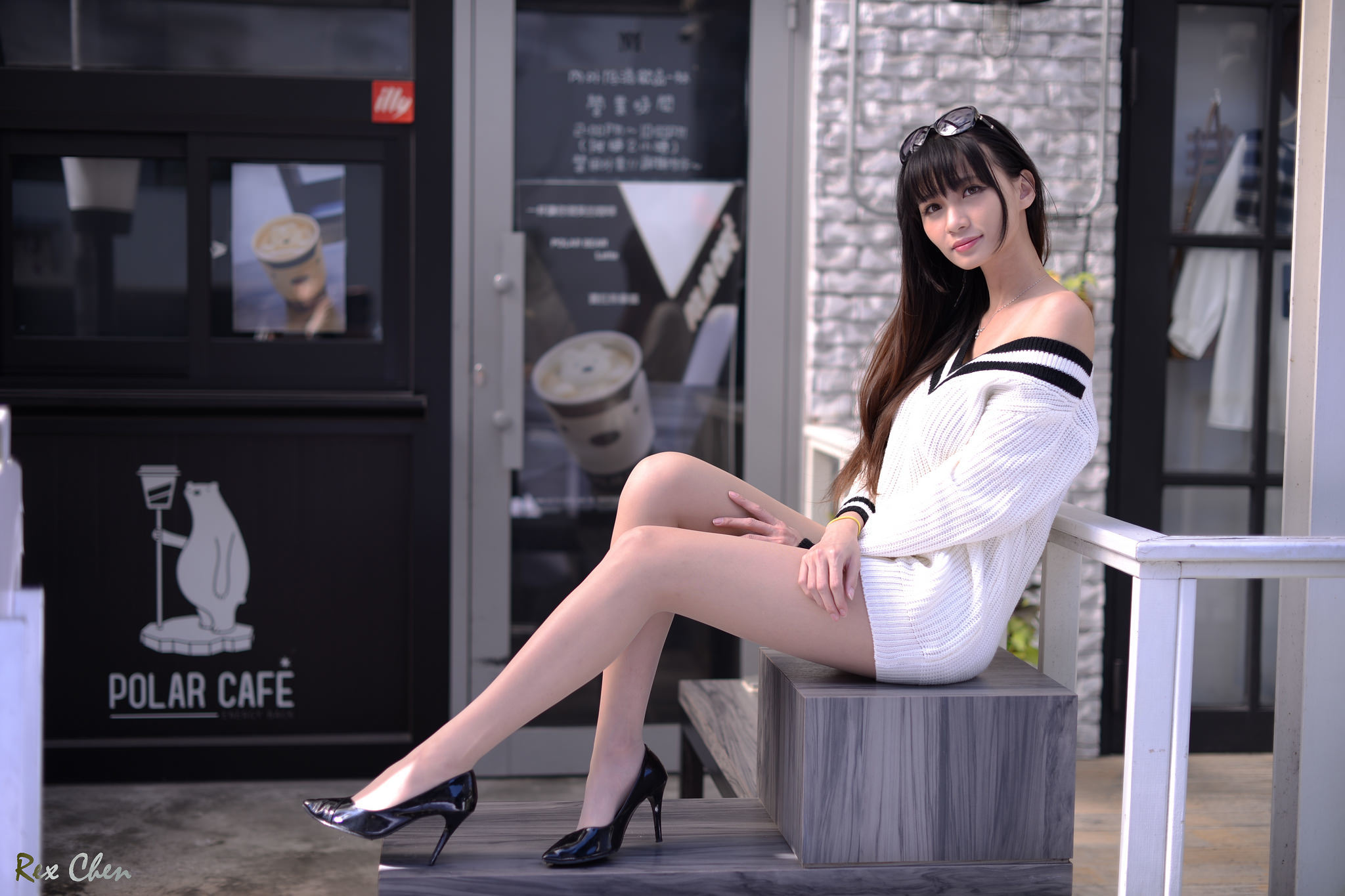 [台湾网红美女] 蔡译心 - 外拍6套服装合集