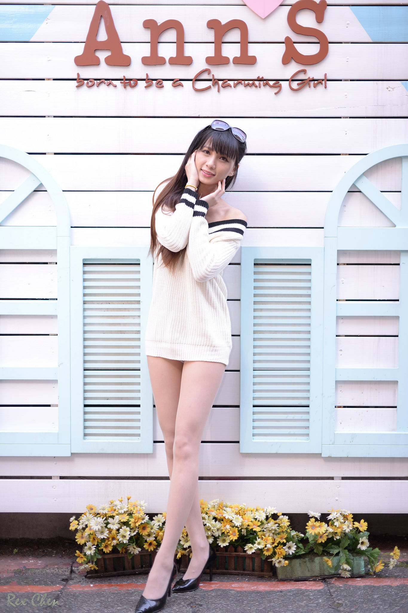 [台湾网红美女] 蔡译心 - 外拍6套服装合集