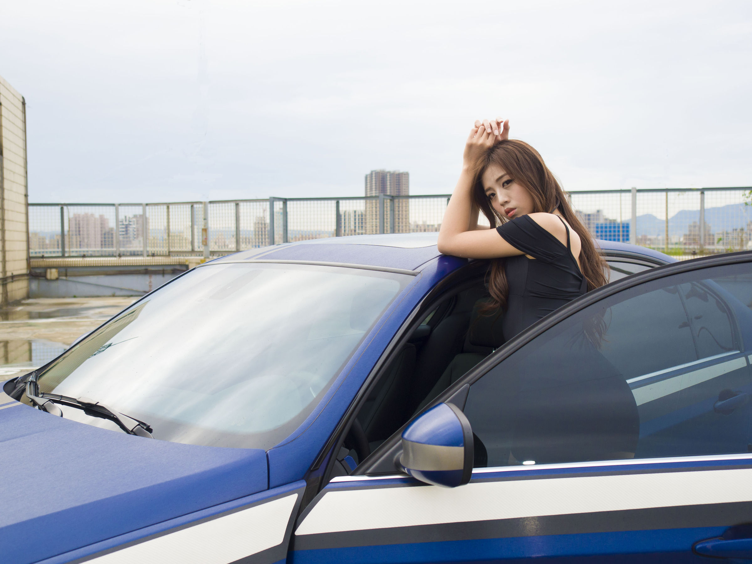 [台湾网红美女] Anna chen 洛陽停車場