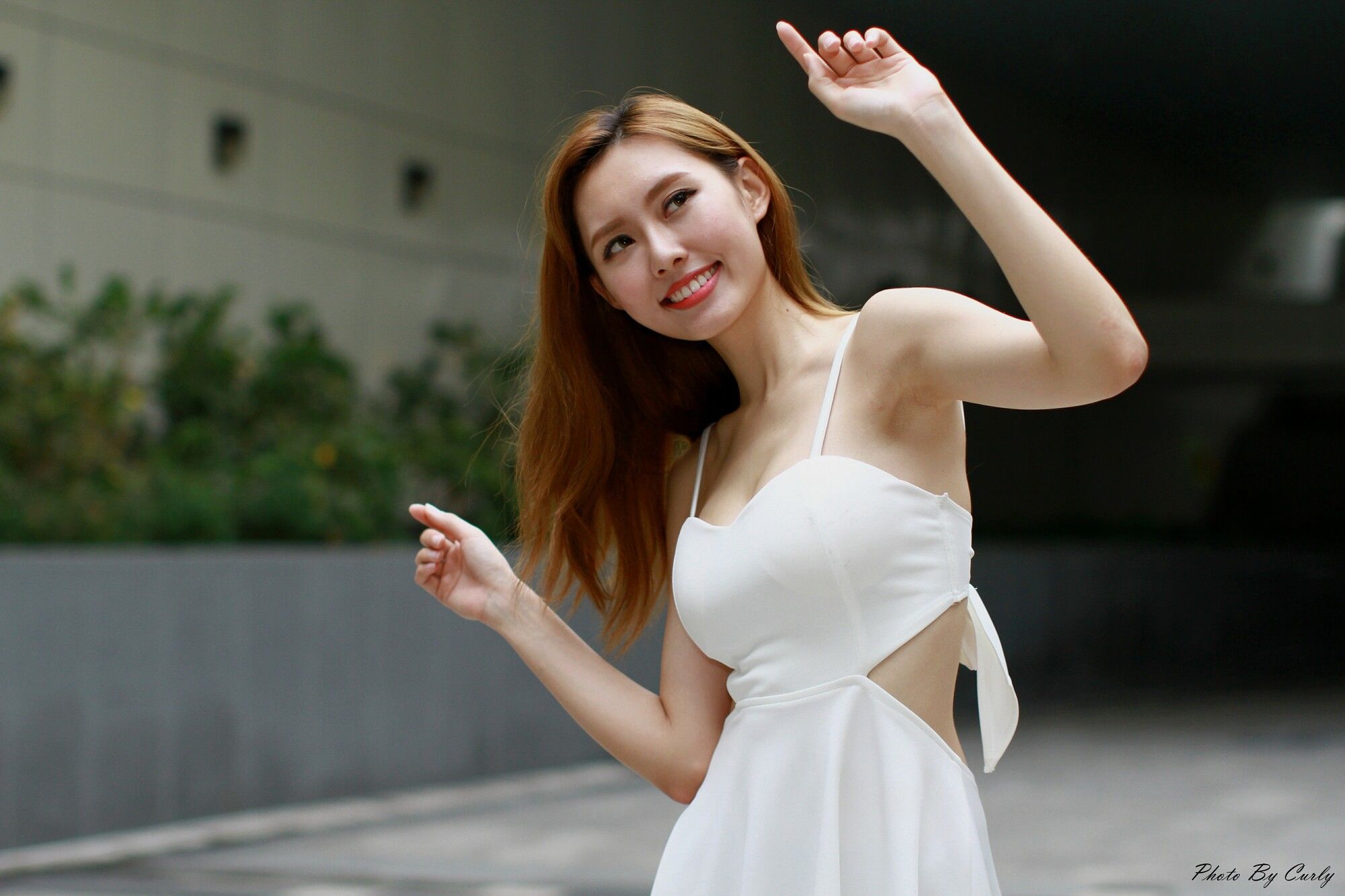 [台湾网红美女] 郭珉妏Queenie《技擊館街拍》