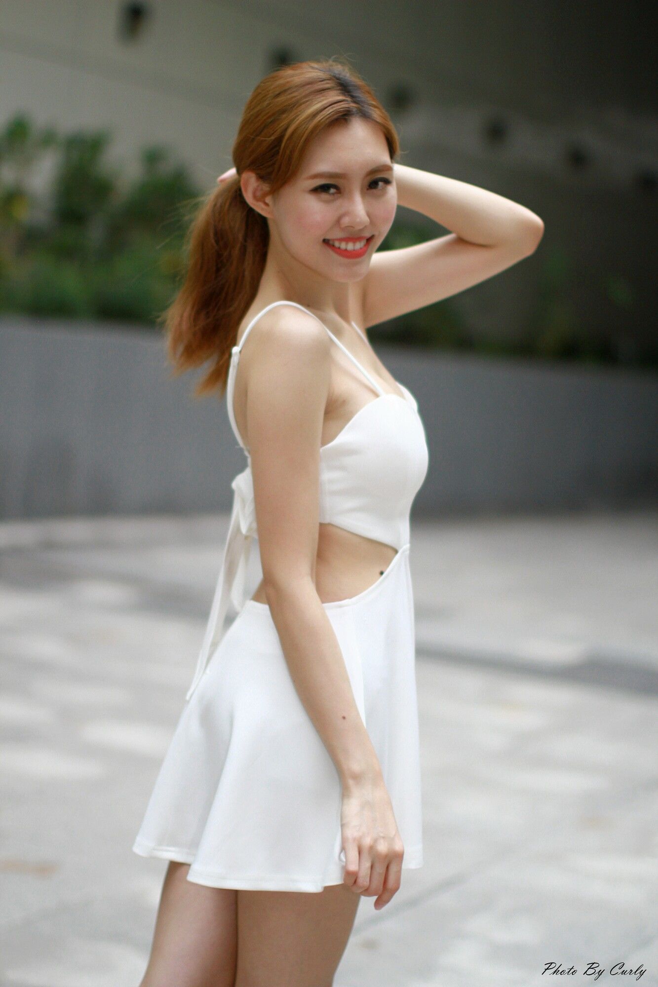 [台湾网红美女] 郭珉妏Queenie《技擊館街拍》