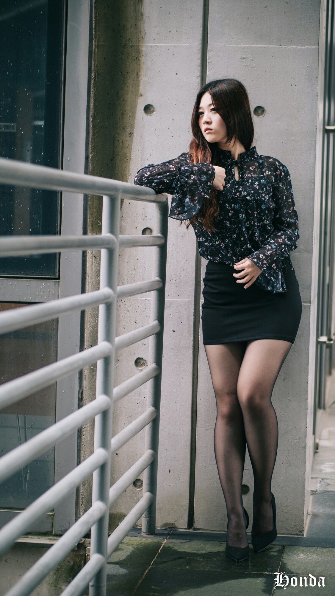[台湾网红美女] Becky OL服装三套
