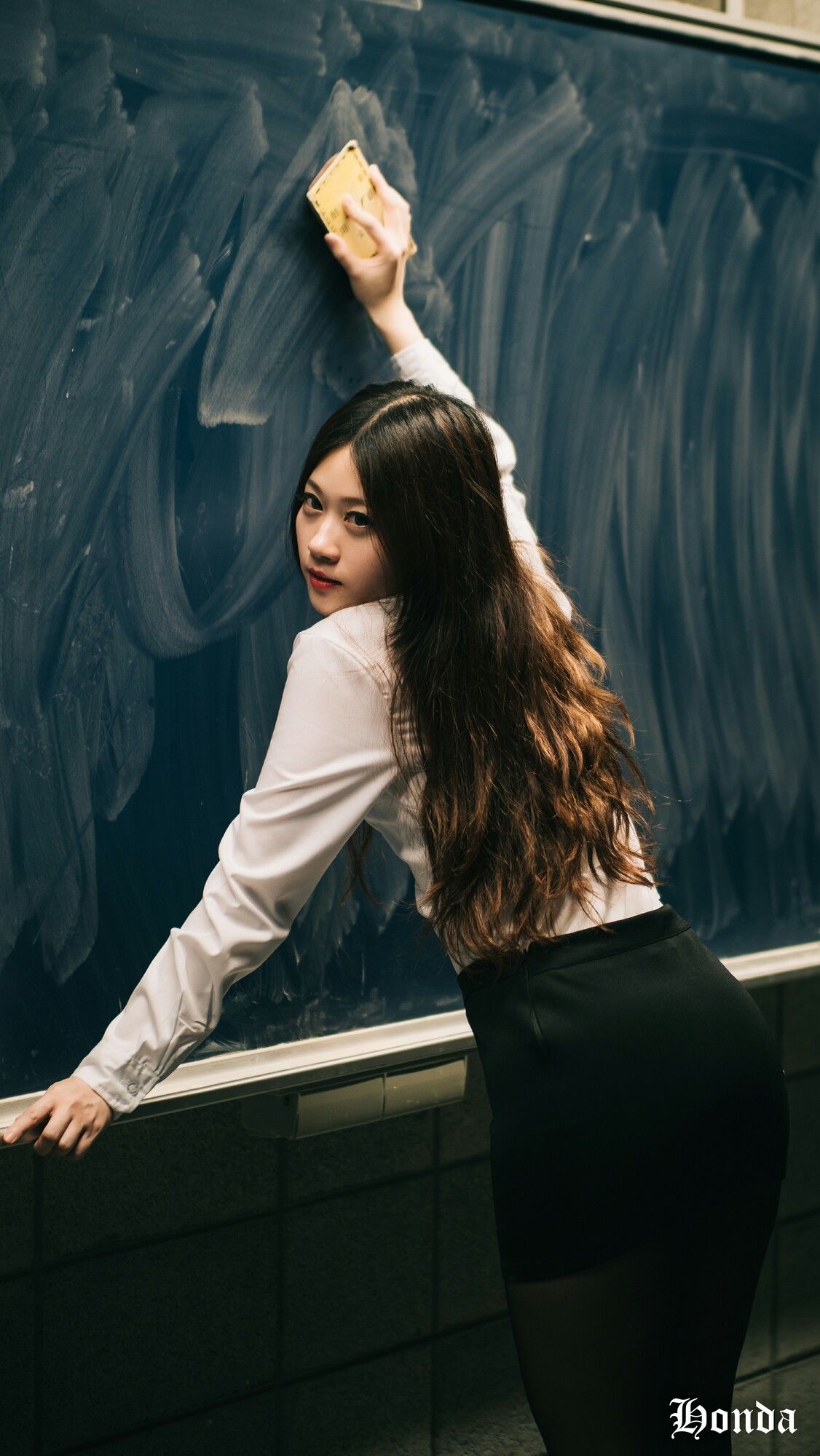[台湾网红美女] Becky OL服装三套