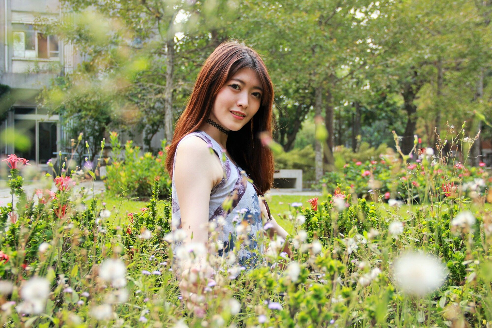 [台湾网红美女] Brindy薛薛/黄品瑄《台湾大学外拍》