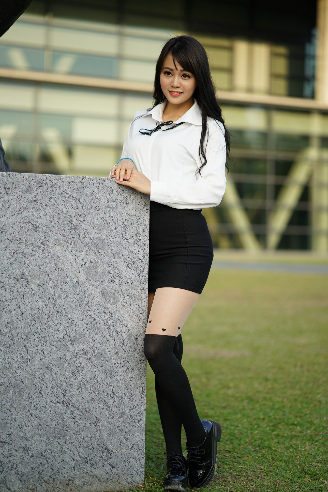[台湾网红美女] Candy孙卉彤《亚洲大学外拍》