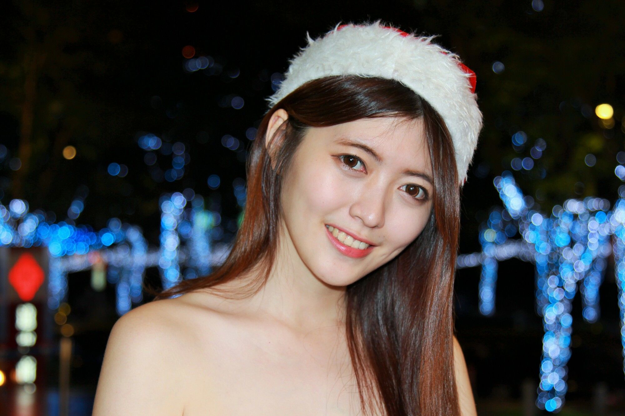 [台湾网红美女] 黄品瑄《板橋耶誕城夜拍》
