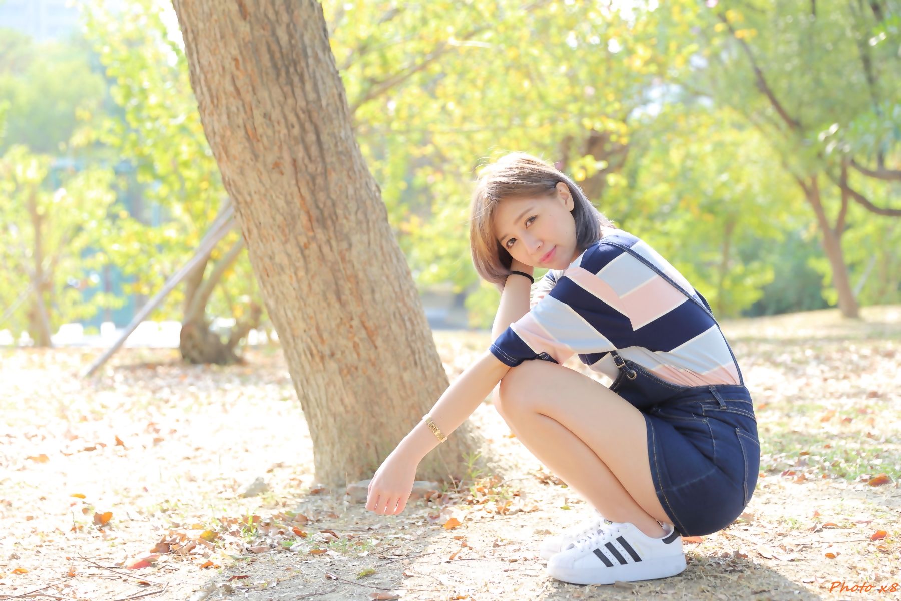 [台湾网红美女] Ann 外拍三套服饰