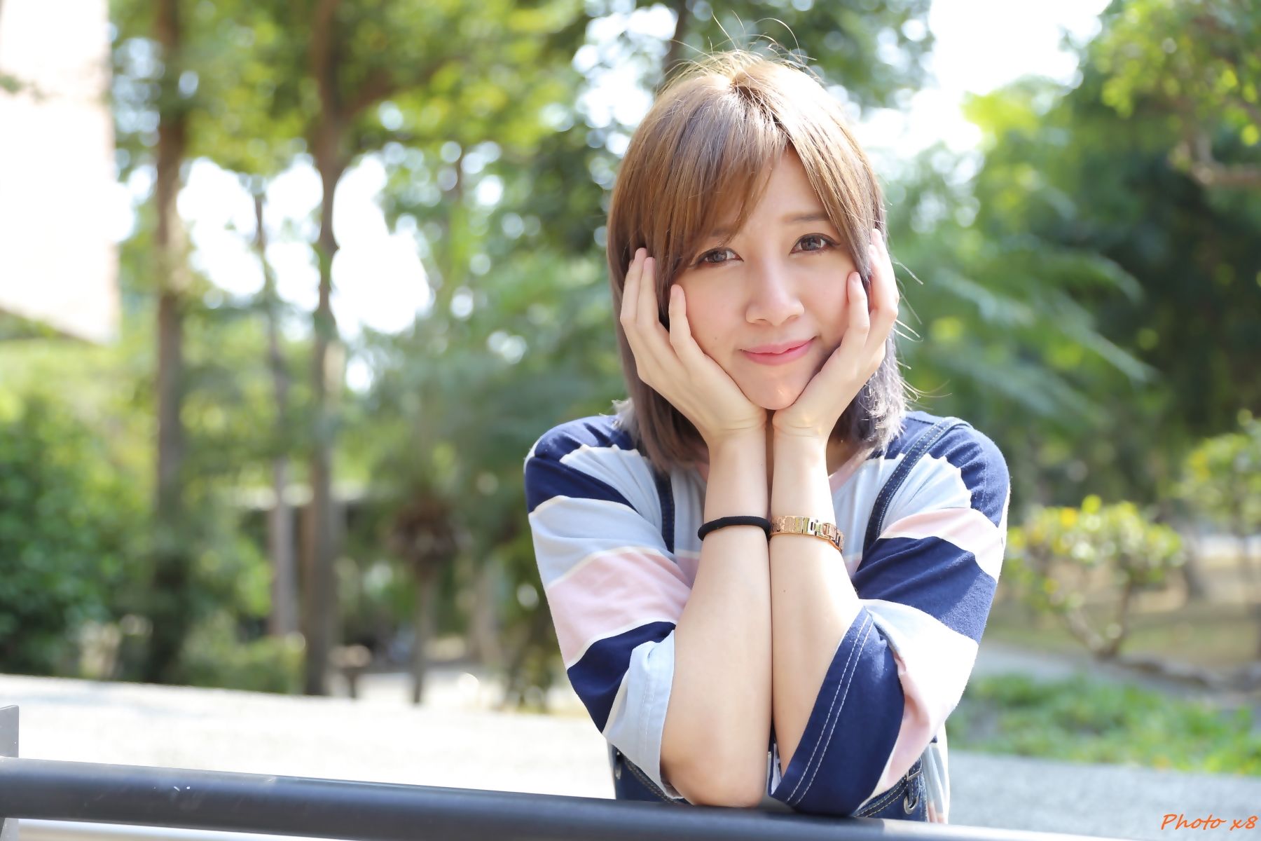 [台湾网红美女] Ann 外拍三套服饰