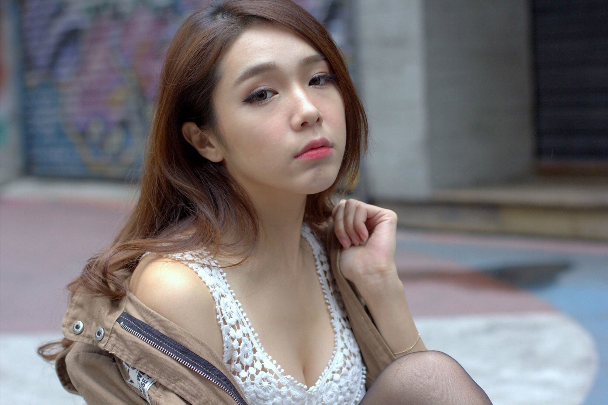 [台湾网红美女] Baby66 黑丝街拍