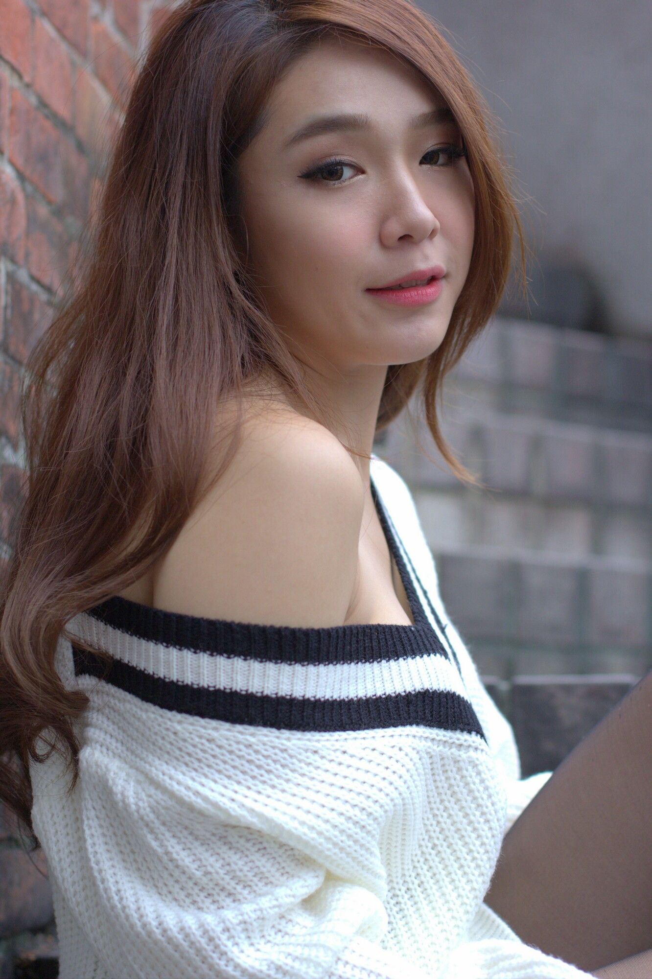 [台湾网红美女] Baby66 黑丝街拍