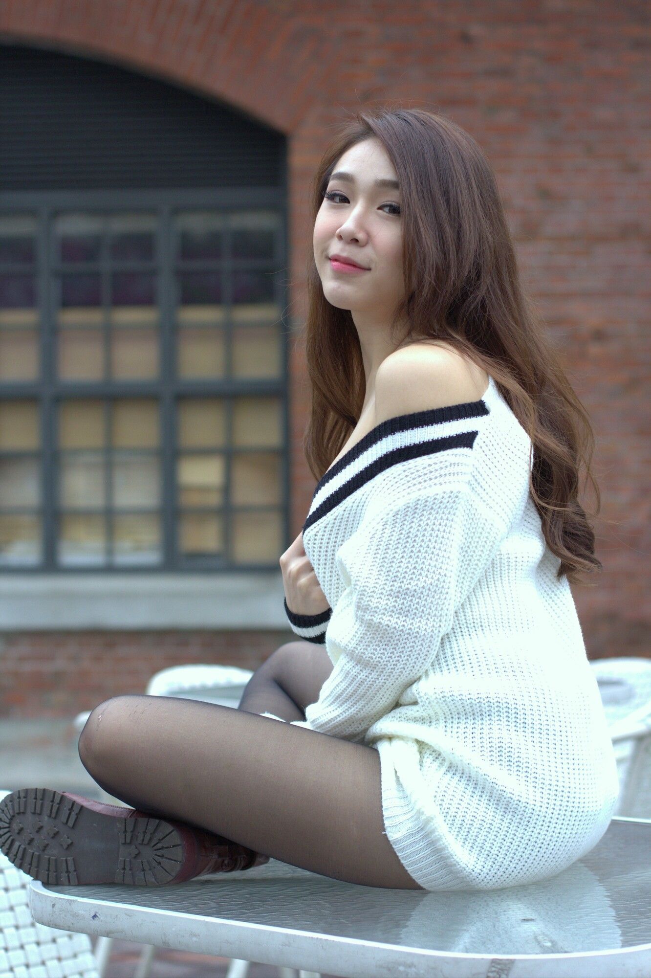 [台湾网红美女] Baby66 黑丝街拍