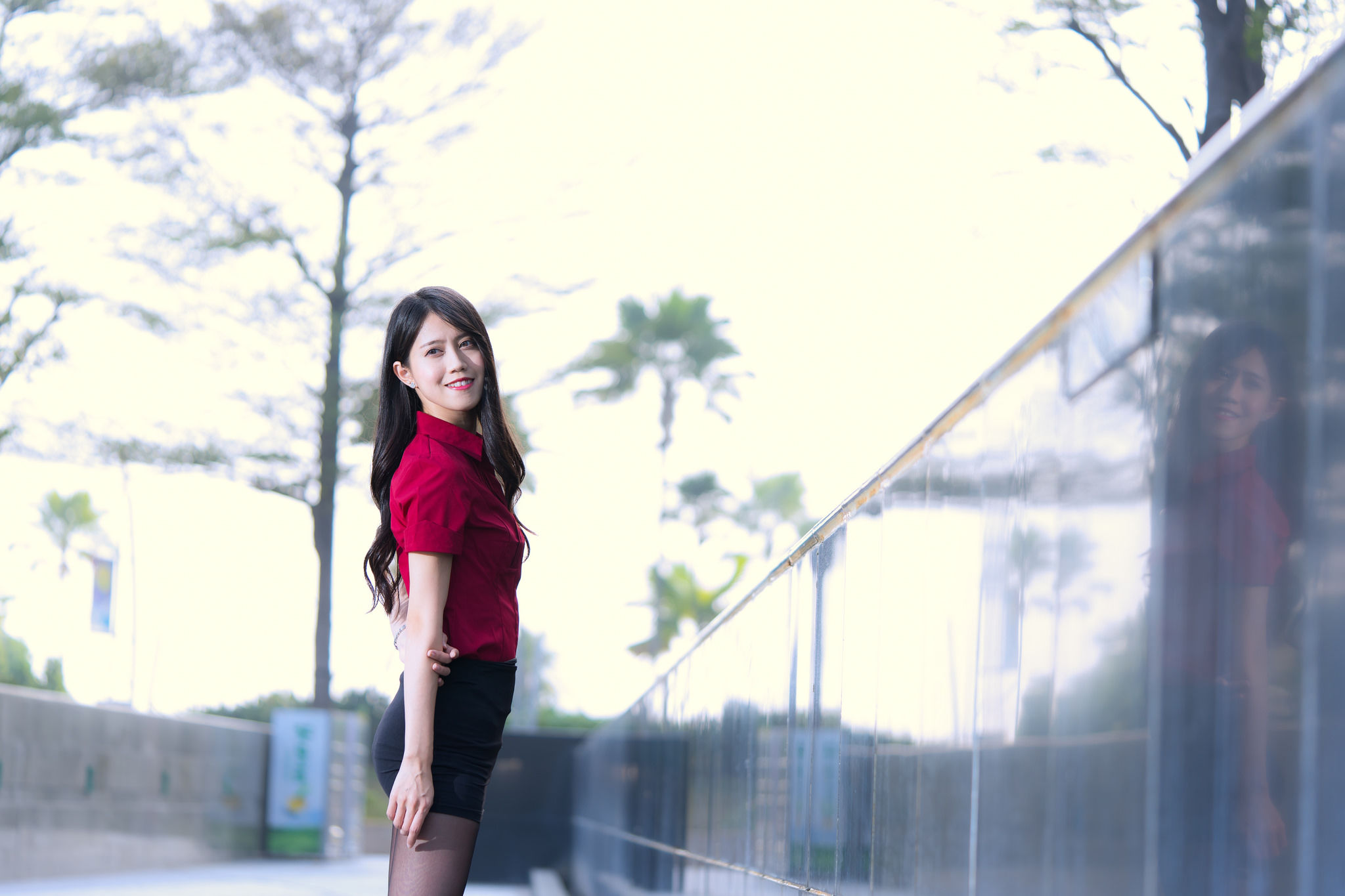 [台湾网红美女] Candy宝儿《夢時代黑丝街拍》