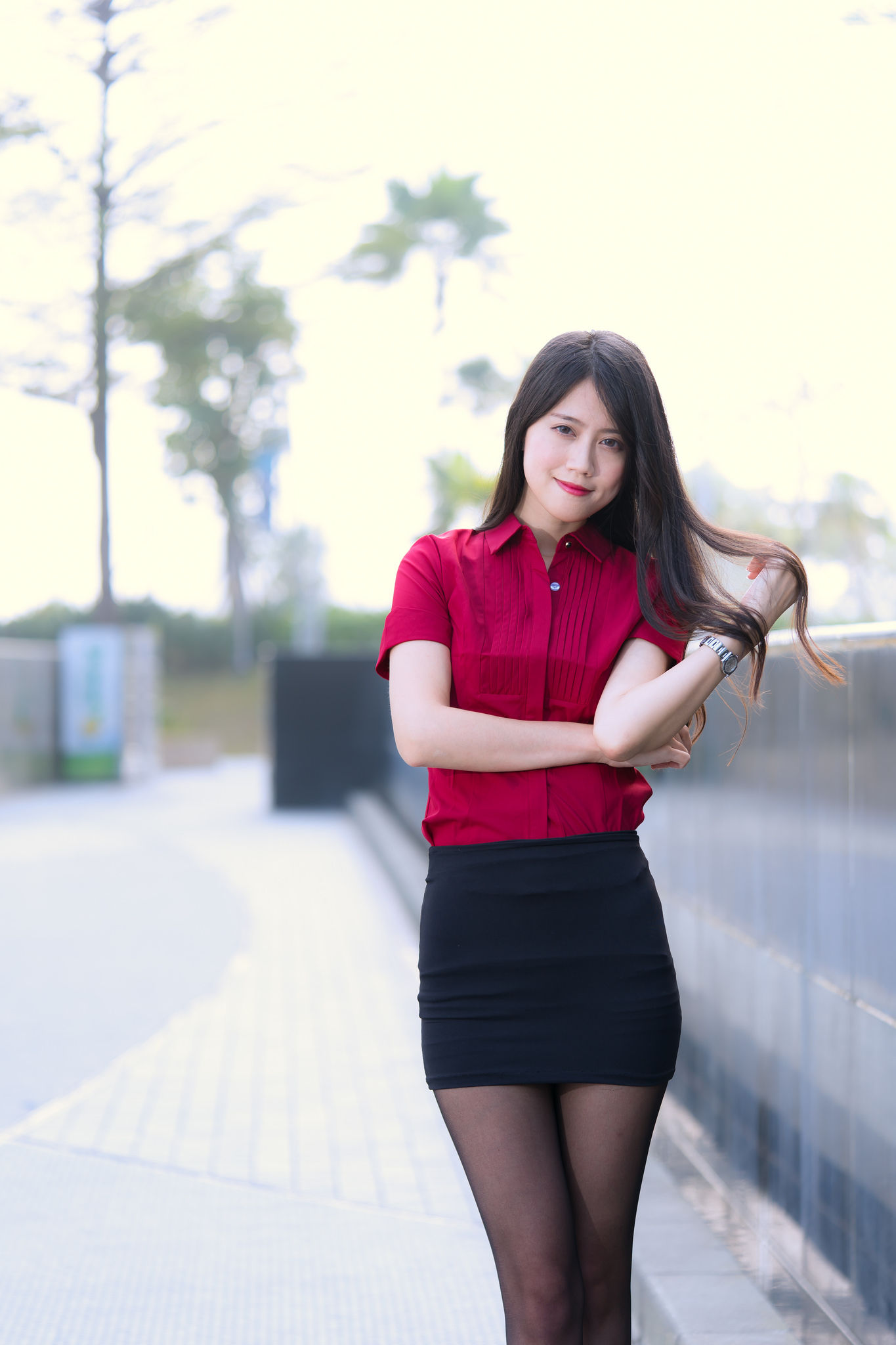 [台湾网红美女] Candy宝儿《夢時代黑丝街拍》