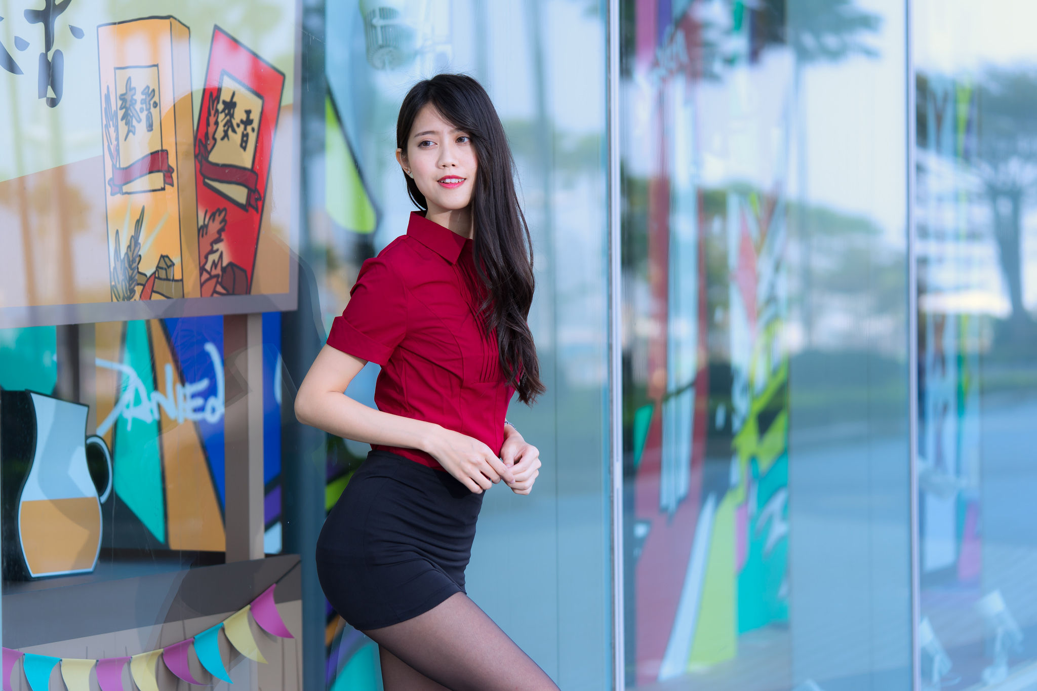 [台湾网红美女] Candy宝儿《夢時代黑丝街拍》