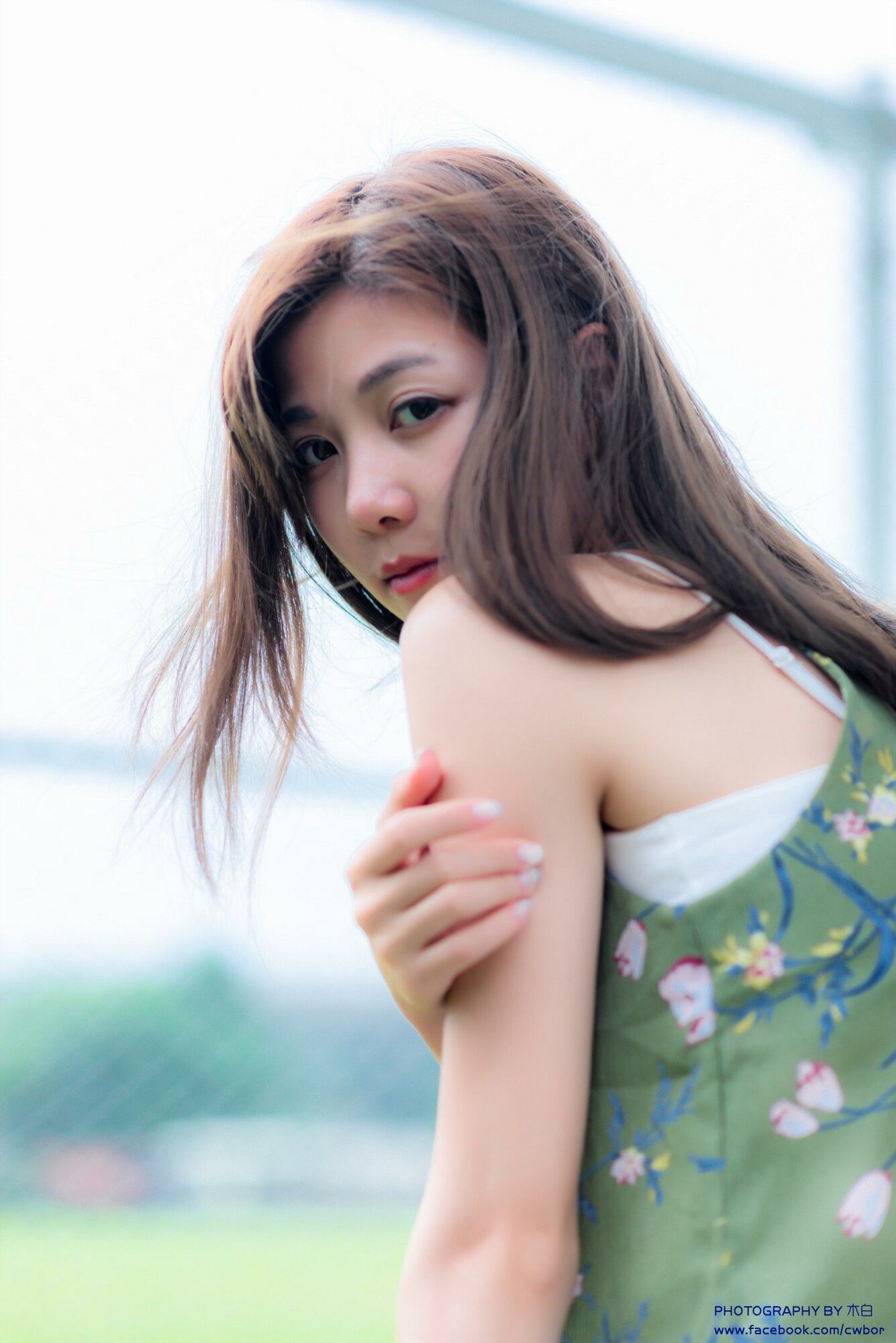 [台湾网红美女] Dash Xu/許琬珍《午場 油廠國小時裝外拍》