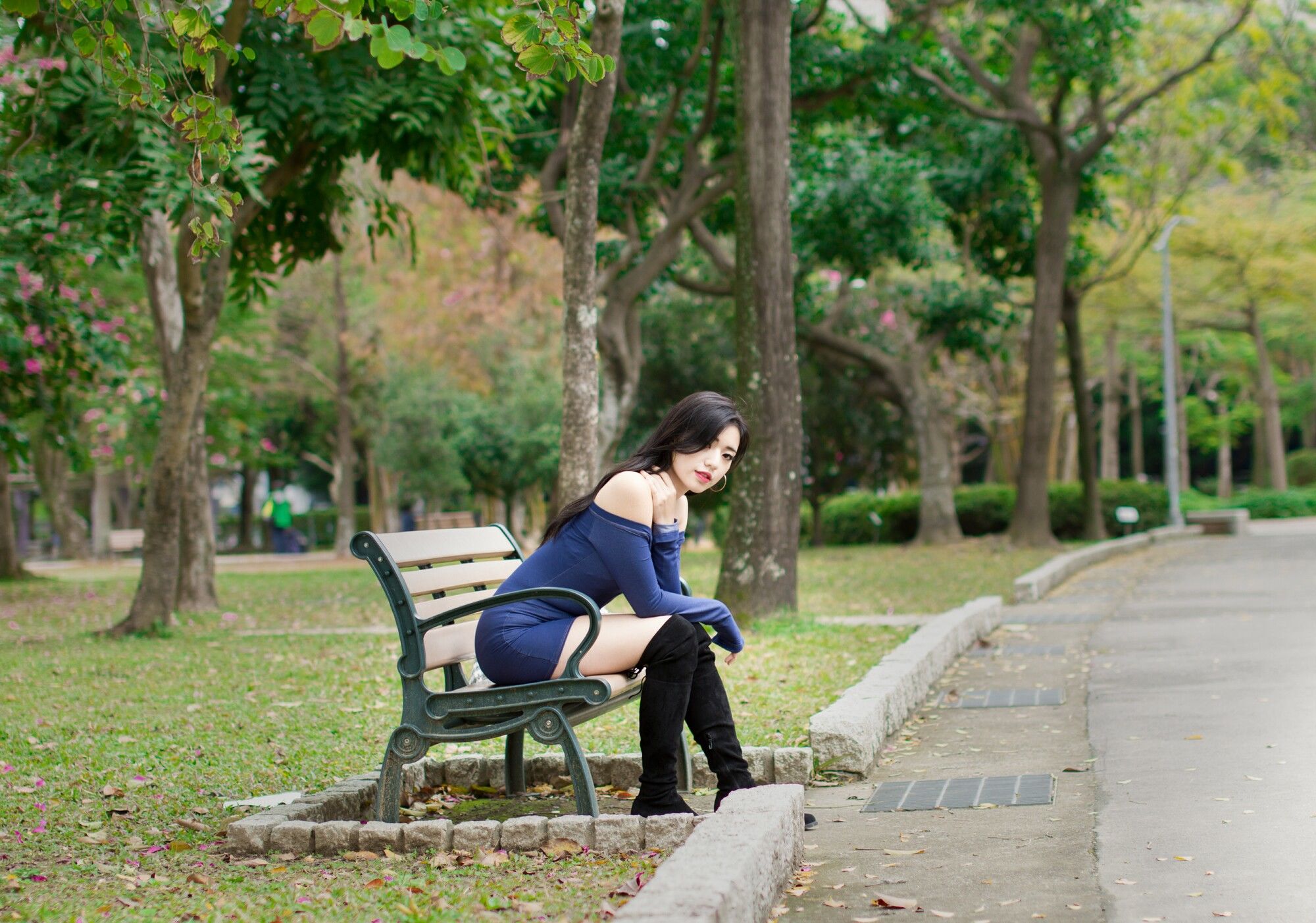 [台湾网红美女] 谢立琪 大安森林公園