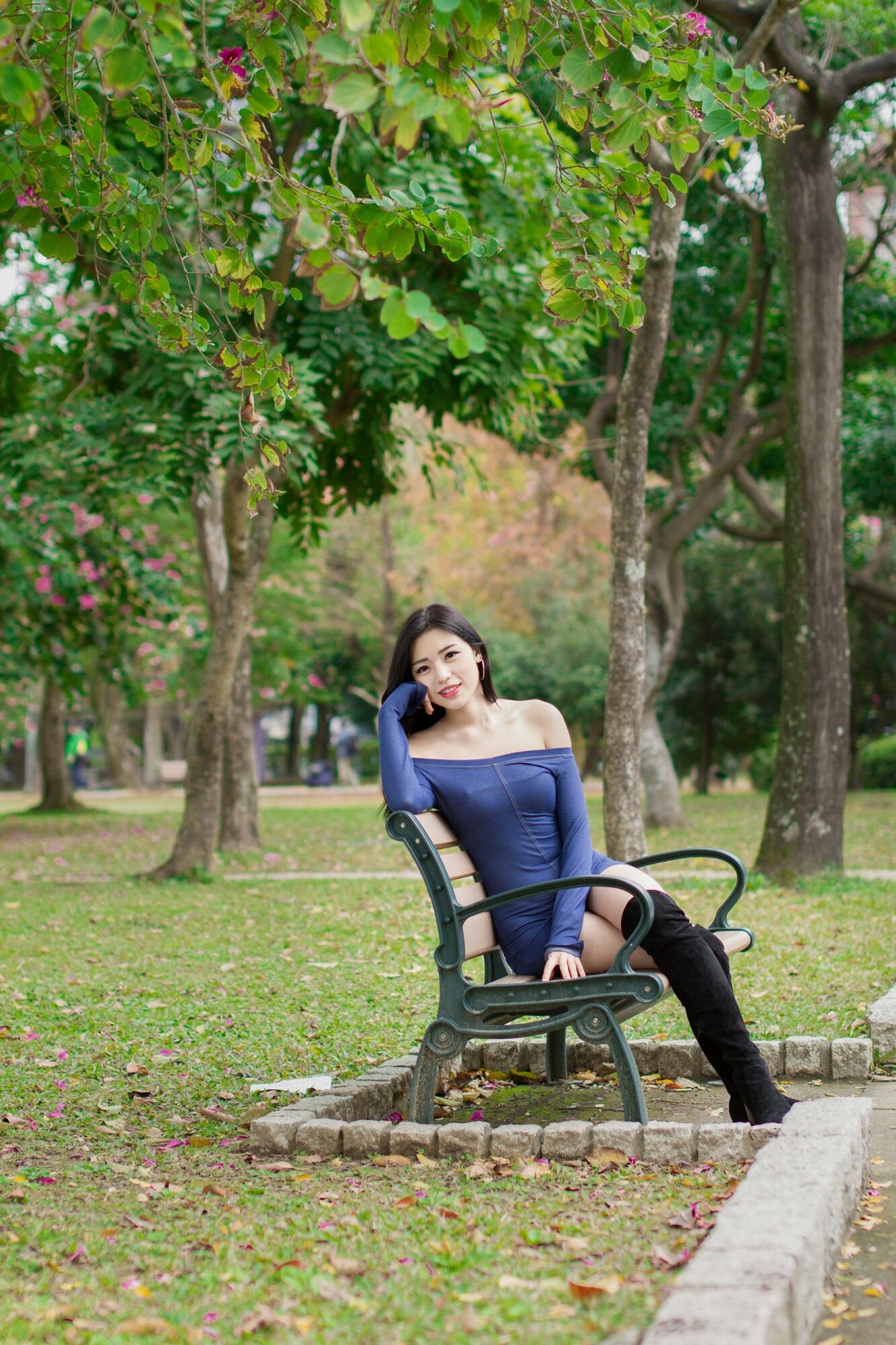 [台湾网红美女] 谢立琪 大安森林公園