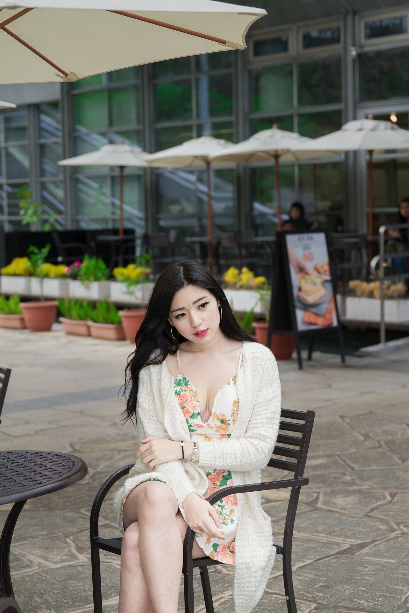 [台湾网红美女] 谢立琪 大安森林公園