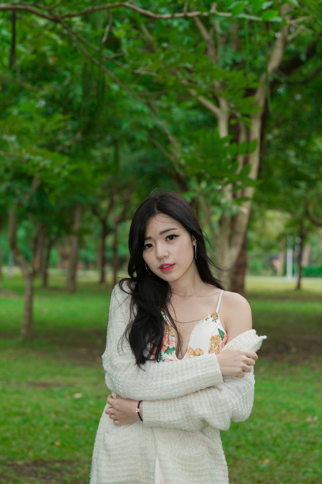[台湾网红美女] 谢立琪 大安森林公園