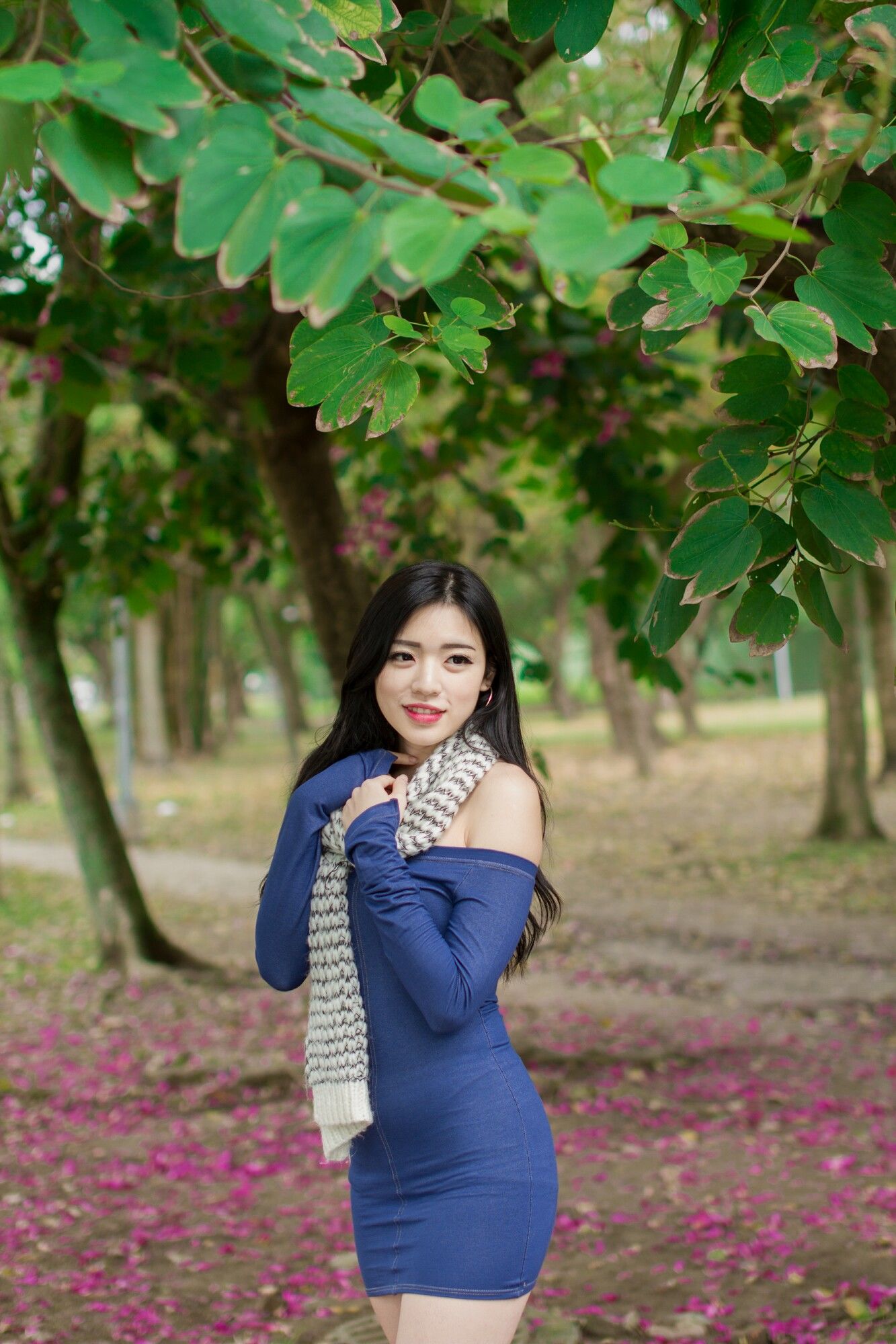 [台湾网红美女] 谢立琪 大安森林公園