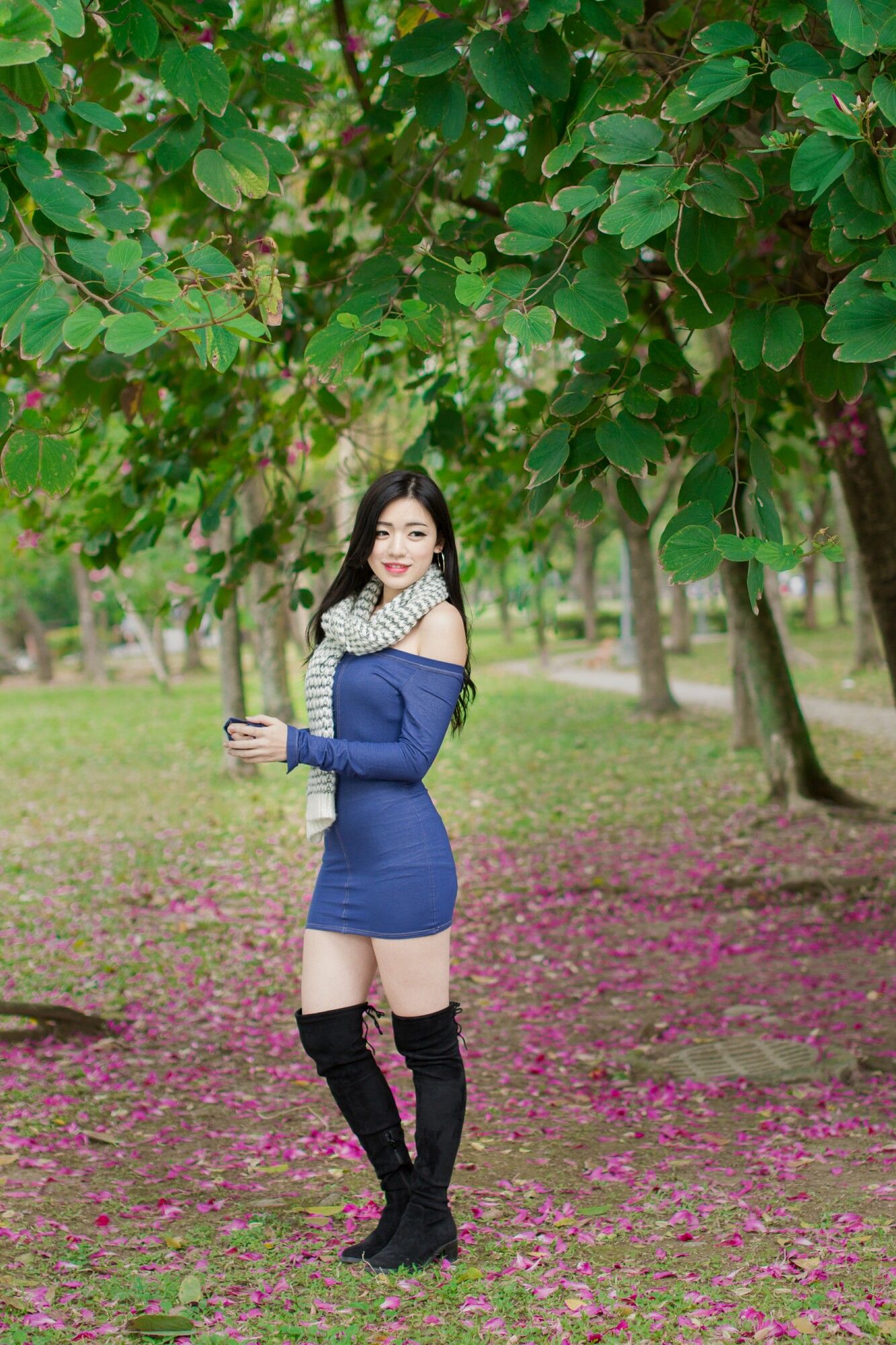 [台湾网红美女] 谢立琪 大安森林公園