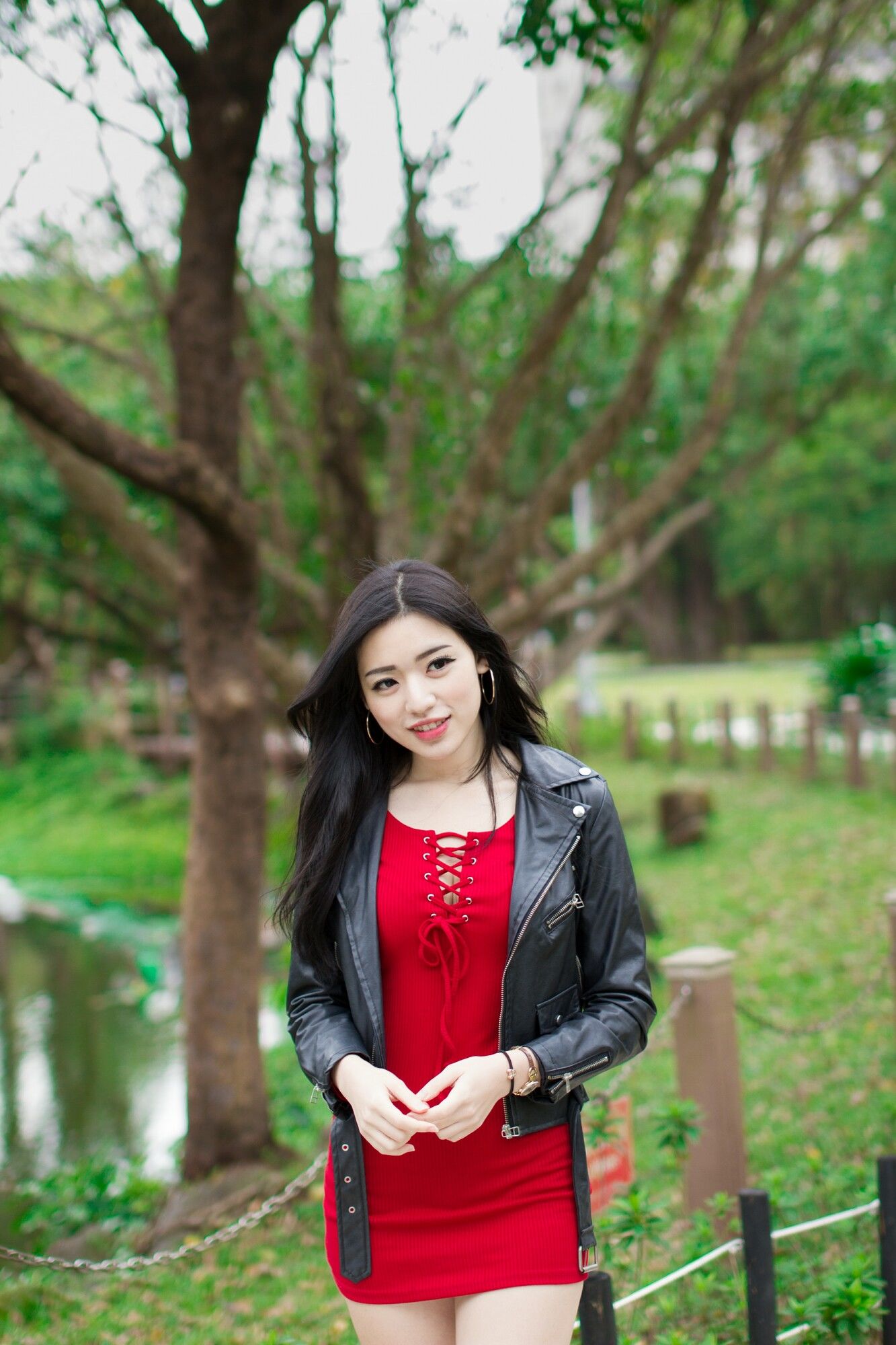 [台湾网红美女] 谢立琪 大安森林公園