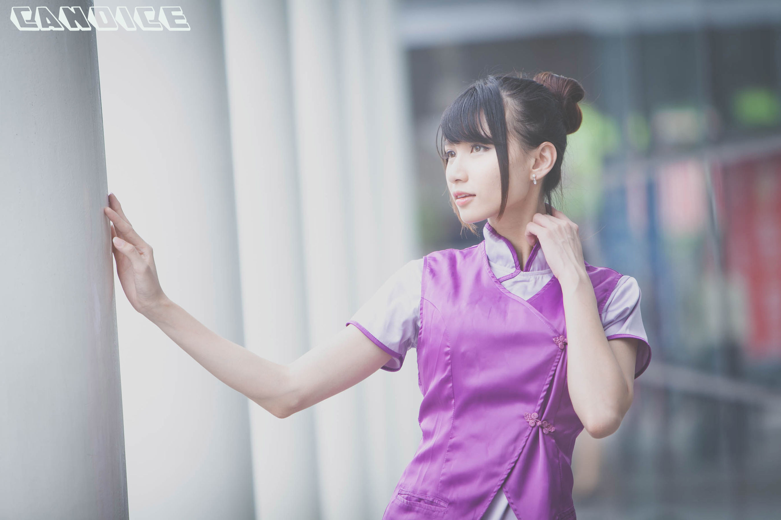 [台湾正妹] 蔡译心Candice《空姐黑丝街拍》