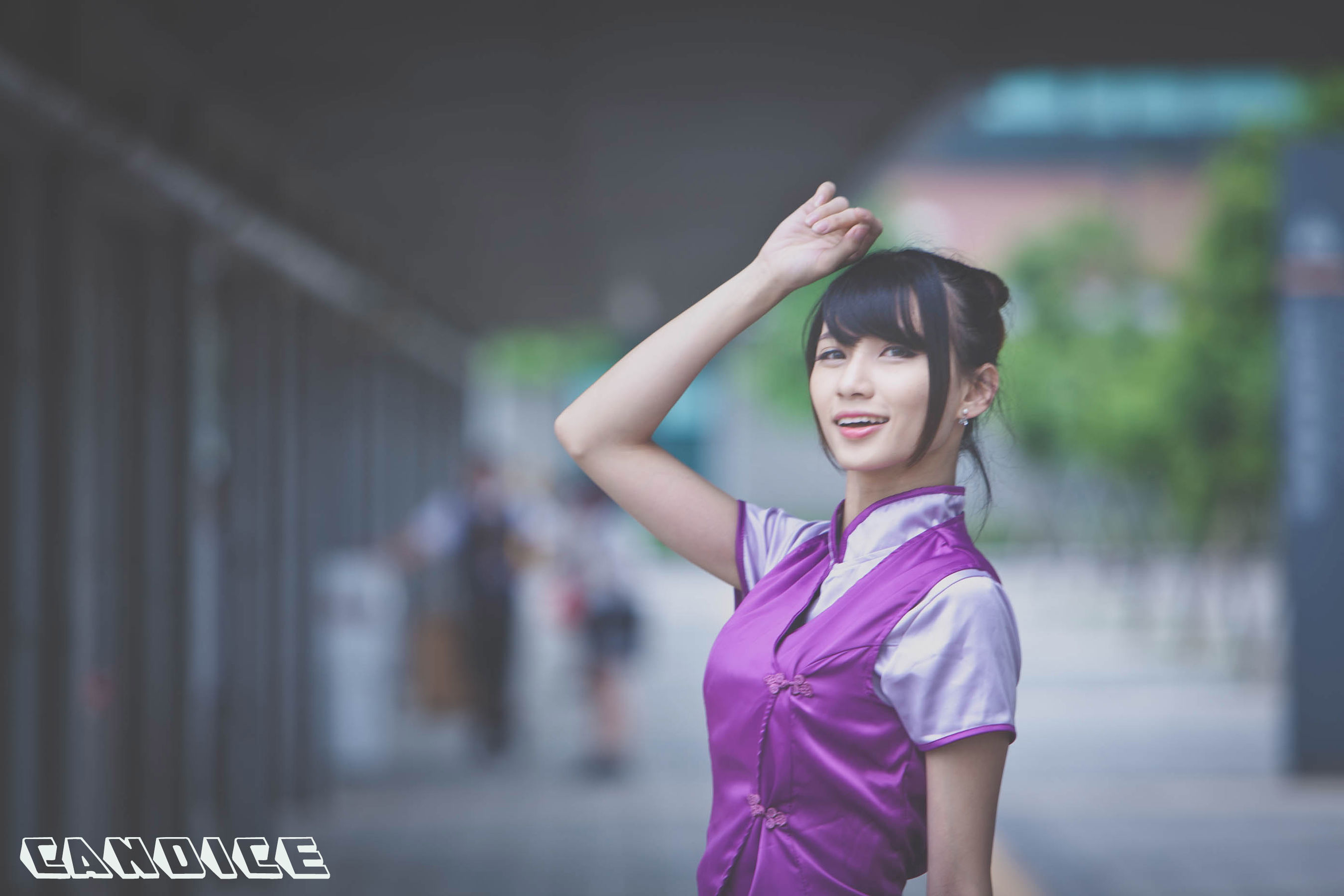 [台湾正妹] 蔡译心Candice《空姐黑丝街拍》
