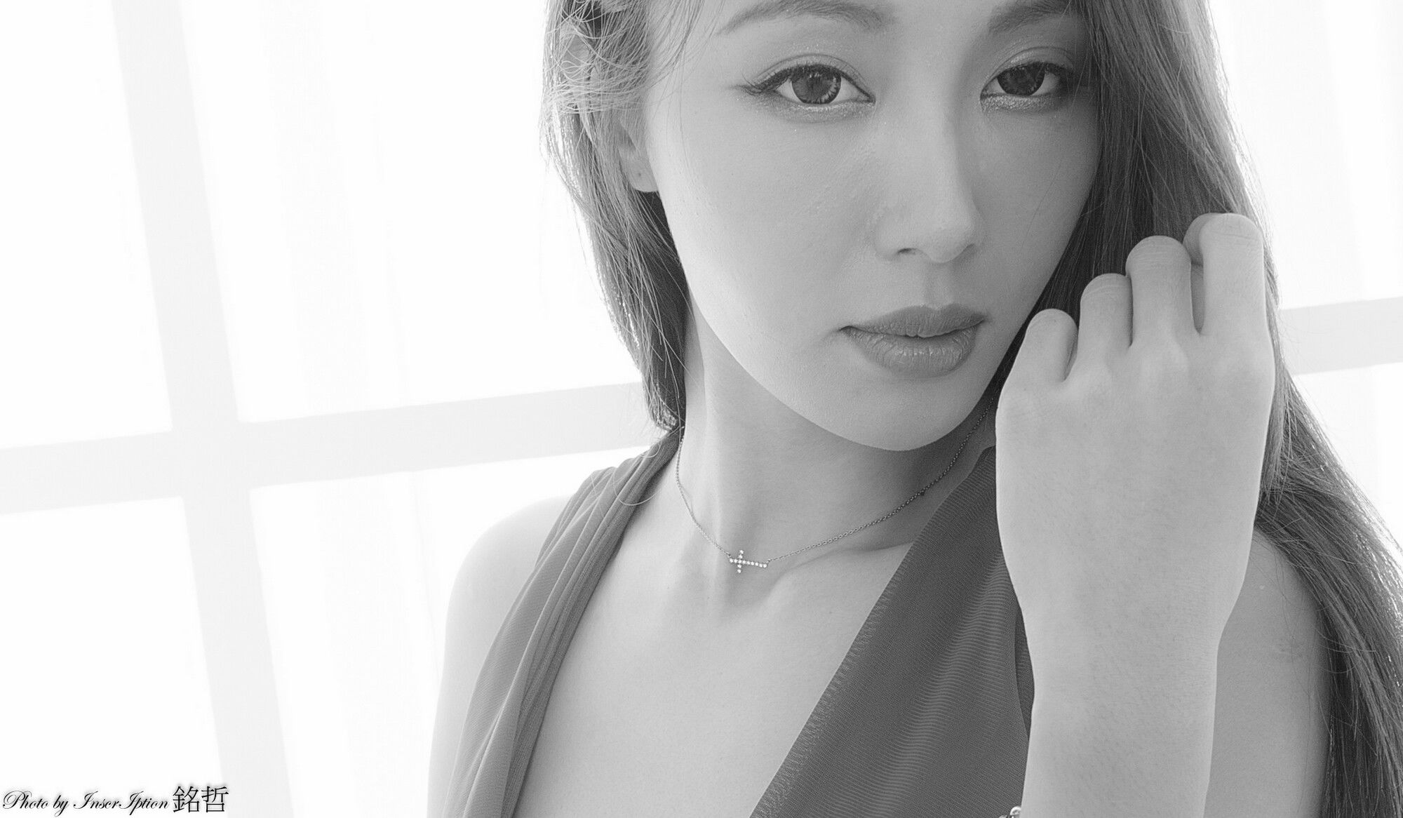 [台湾网红美女] Emma江雨恩 - 美腿棚拍（4套服装）