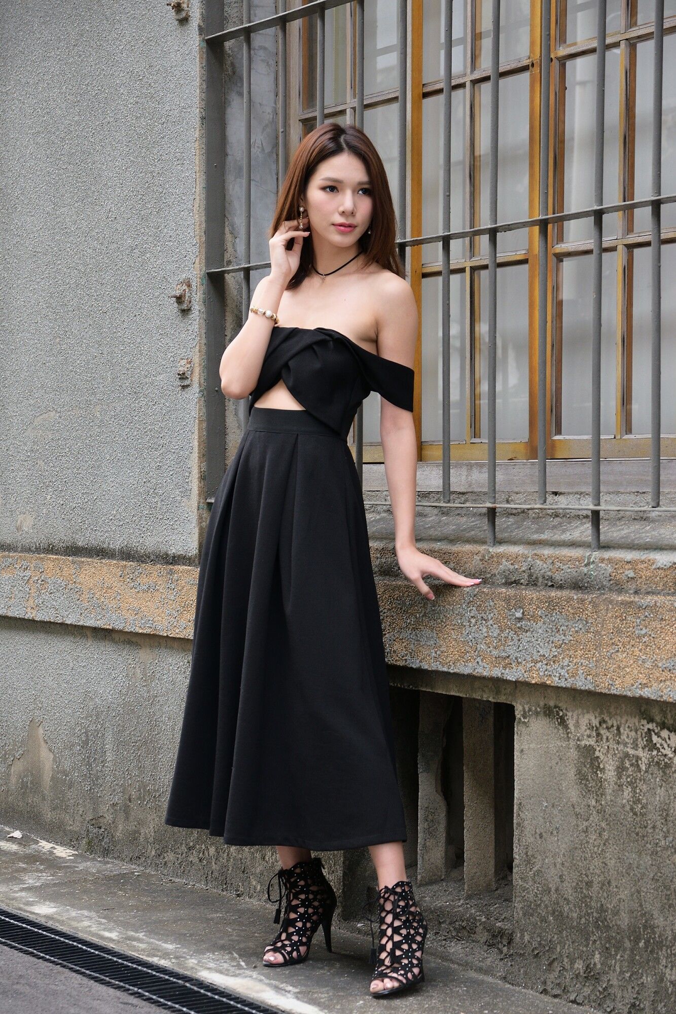 [台湾正妹] Kate - 外拍优雅长裙