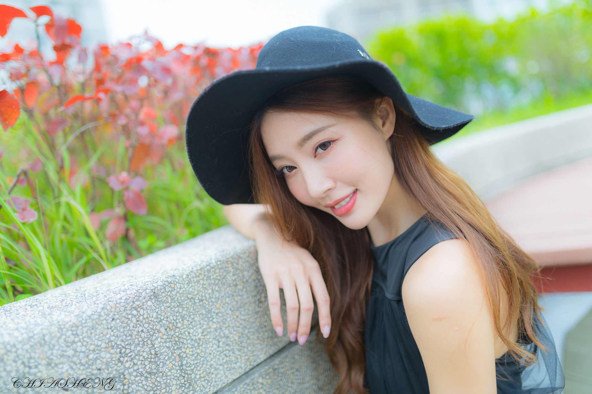 [台湾网红美女] Emma江雨恩 - 清新外拍（三套服装）
